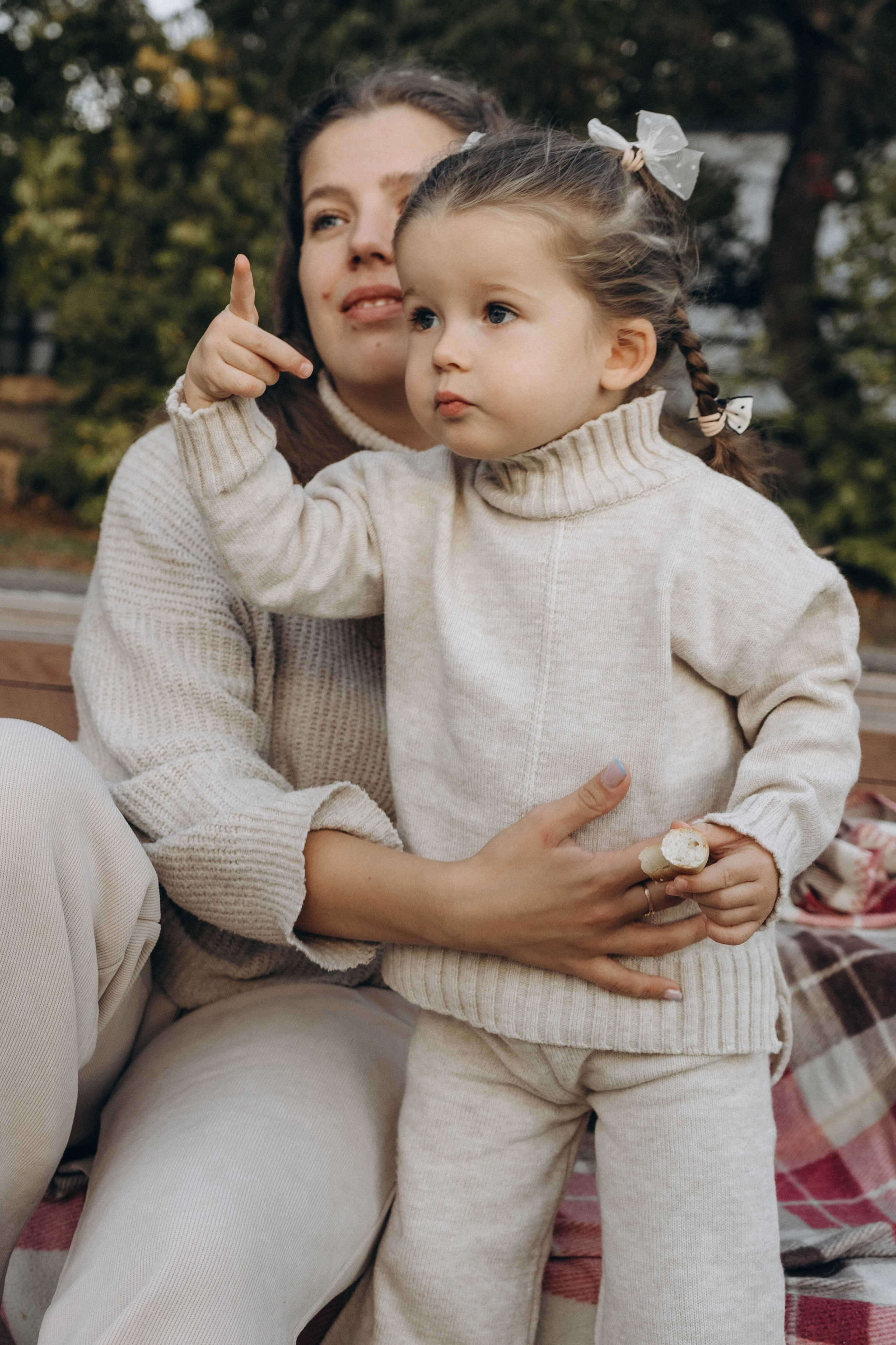 Юля и Алина