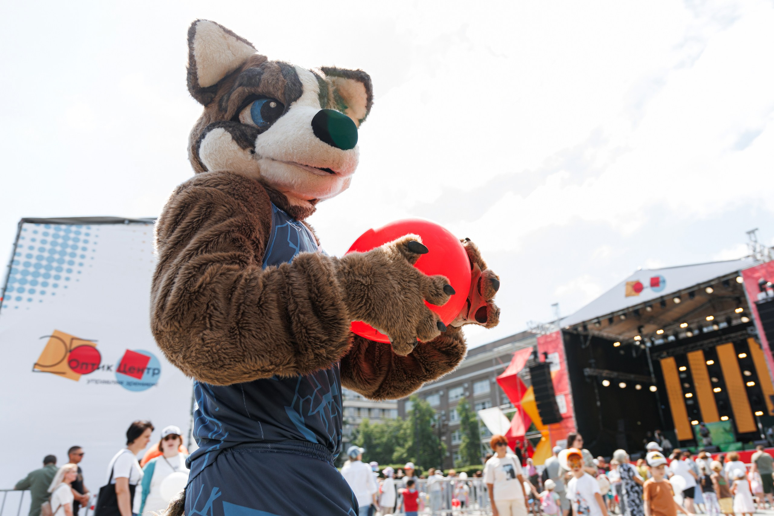 Оптик Центр | праздник в честь 25-и летия