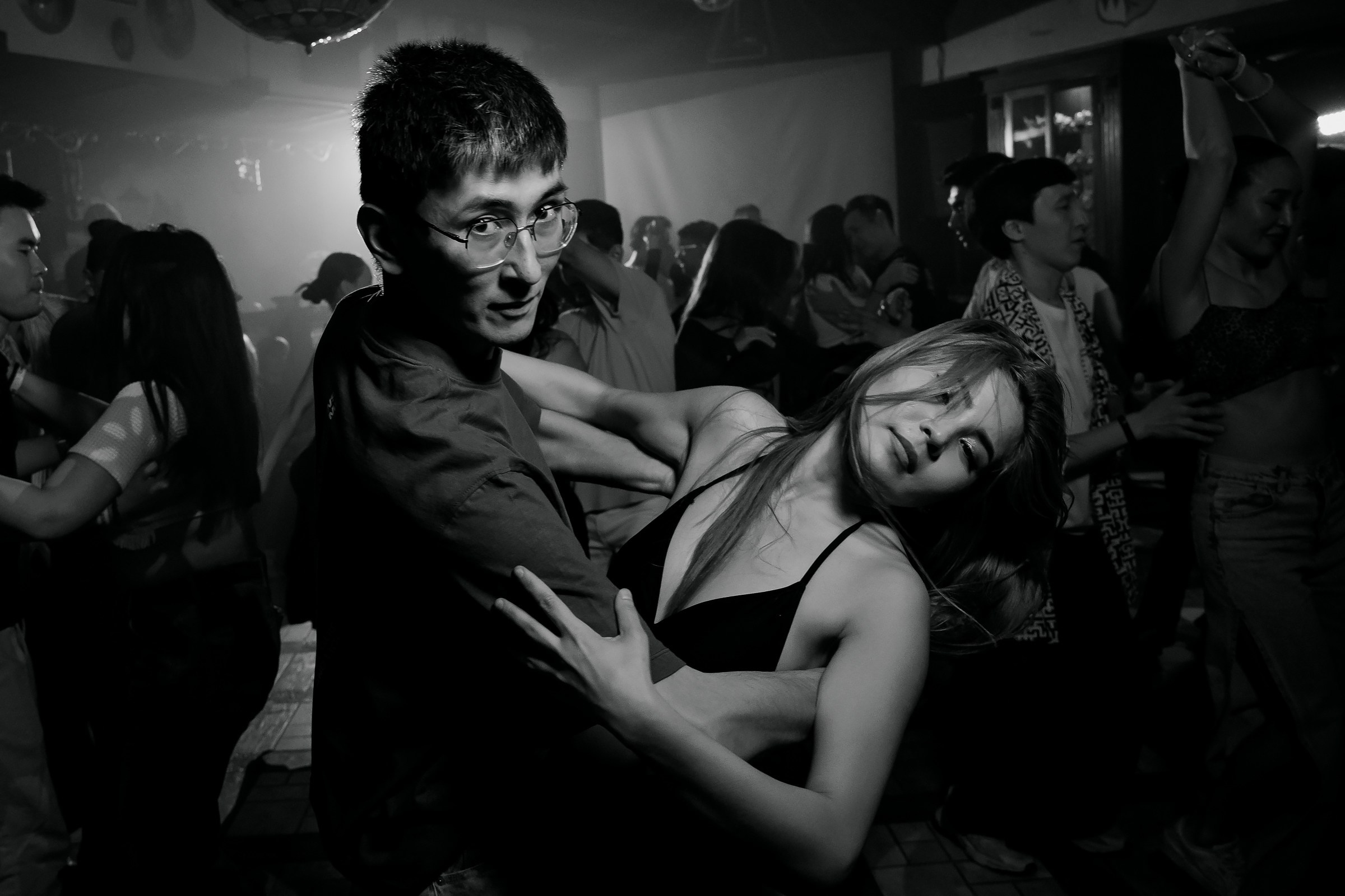 Bachata party-Tirol. Репортажный фотограф в Алматы Каюпов Сержан