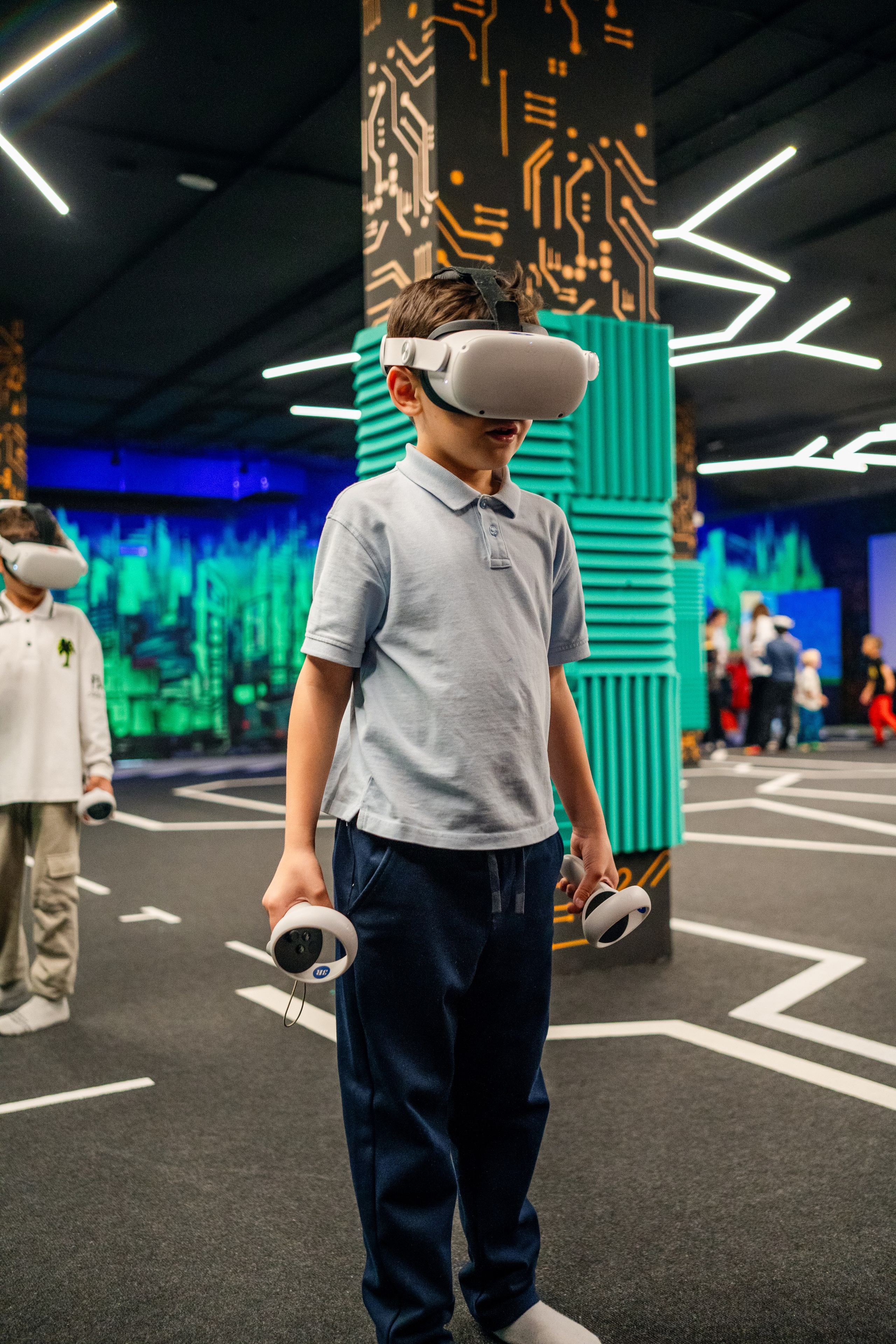 VR (September-October 2024). Felixtones