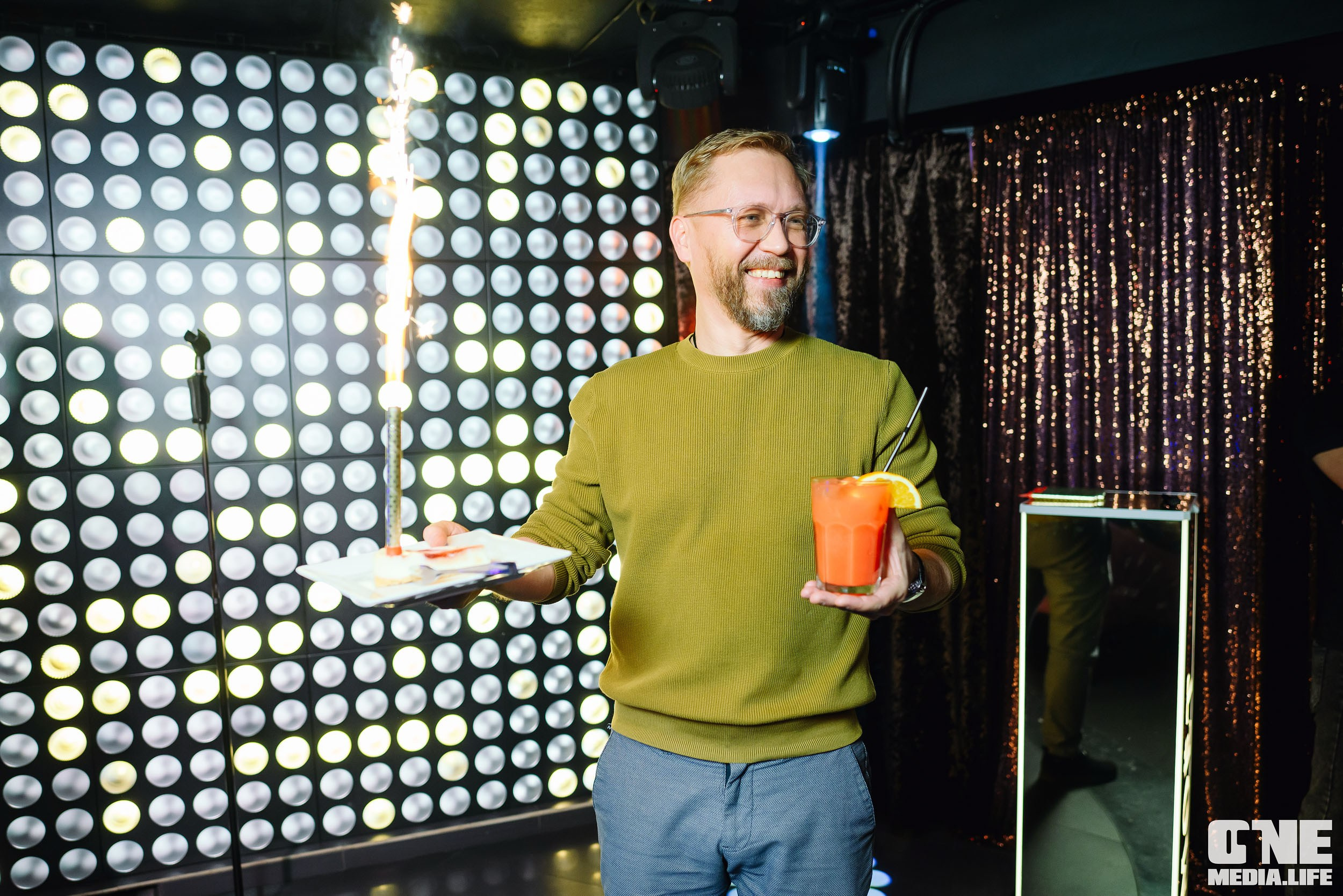 Репортаж из караоке-клуба Эйфория. One Media Life: фоторепортажи, фотоотчеты с мероприятий и заведений