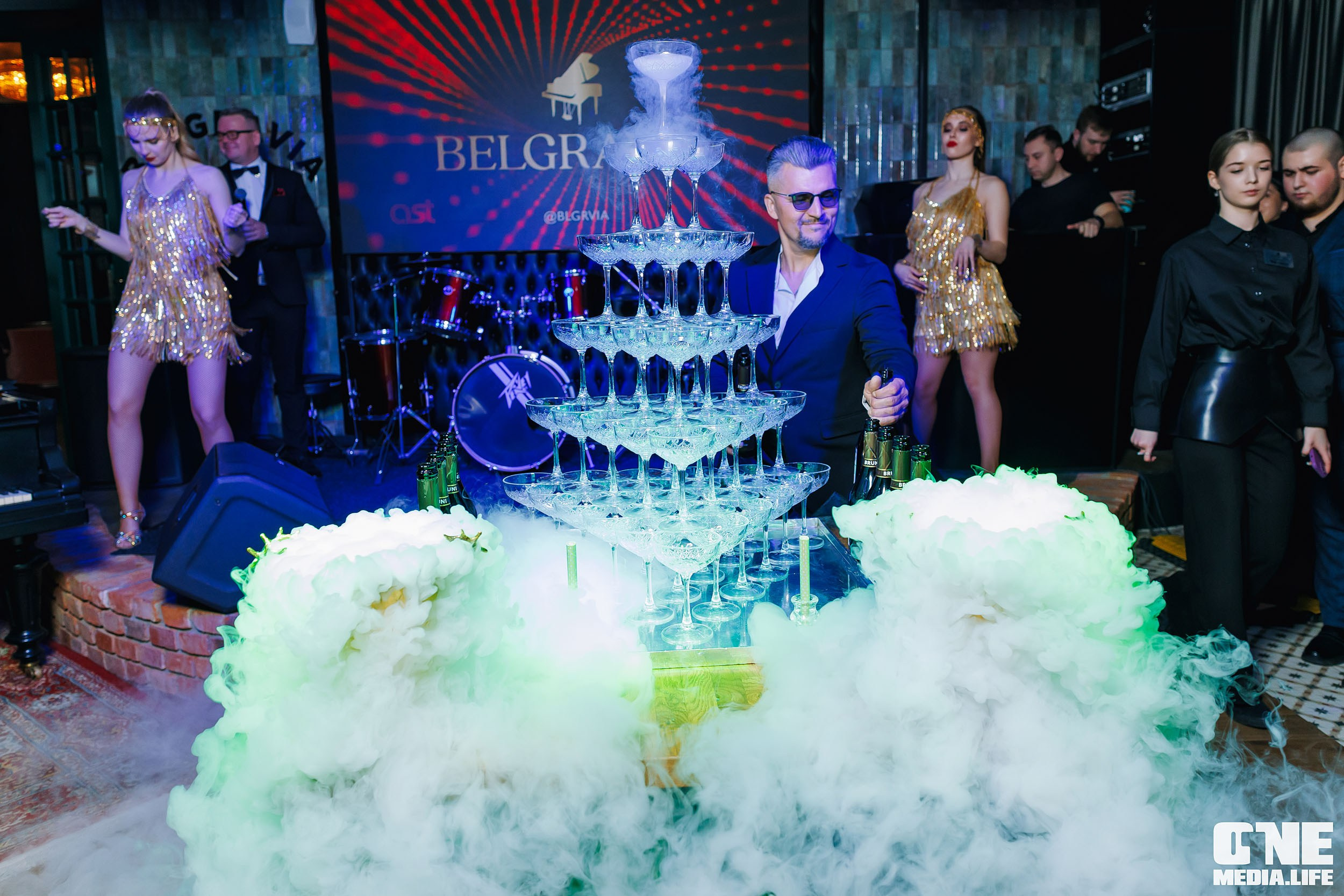 Фоторепортаж из караоке-клуба Белгравия. One Media Life: фоторепортажи, фотоотчеты с мероприятий и заведений