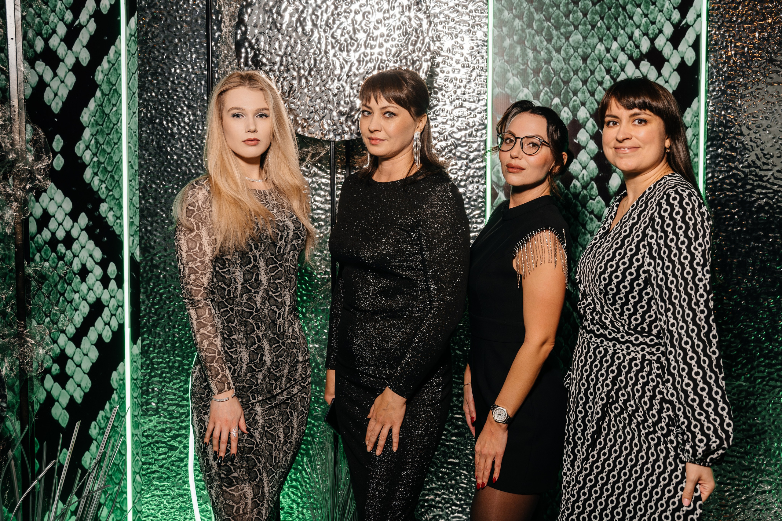 Корпоратив «СОВКОМБАНК». Свадебный фотограф Барнаул Алексей Павлов