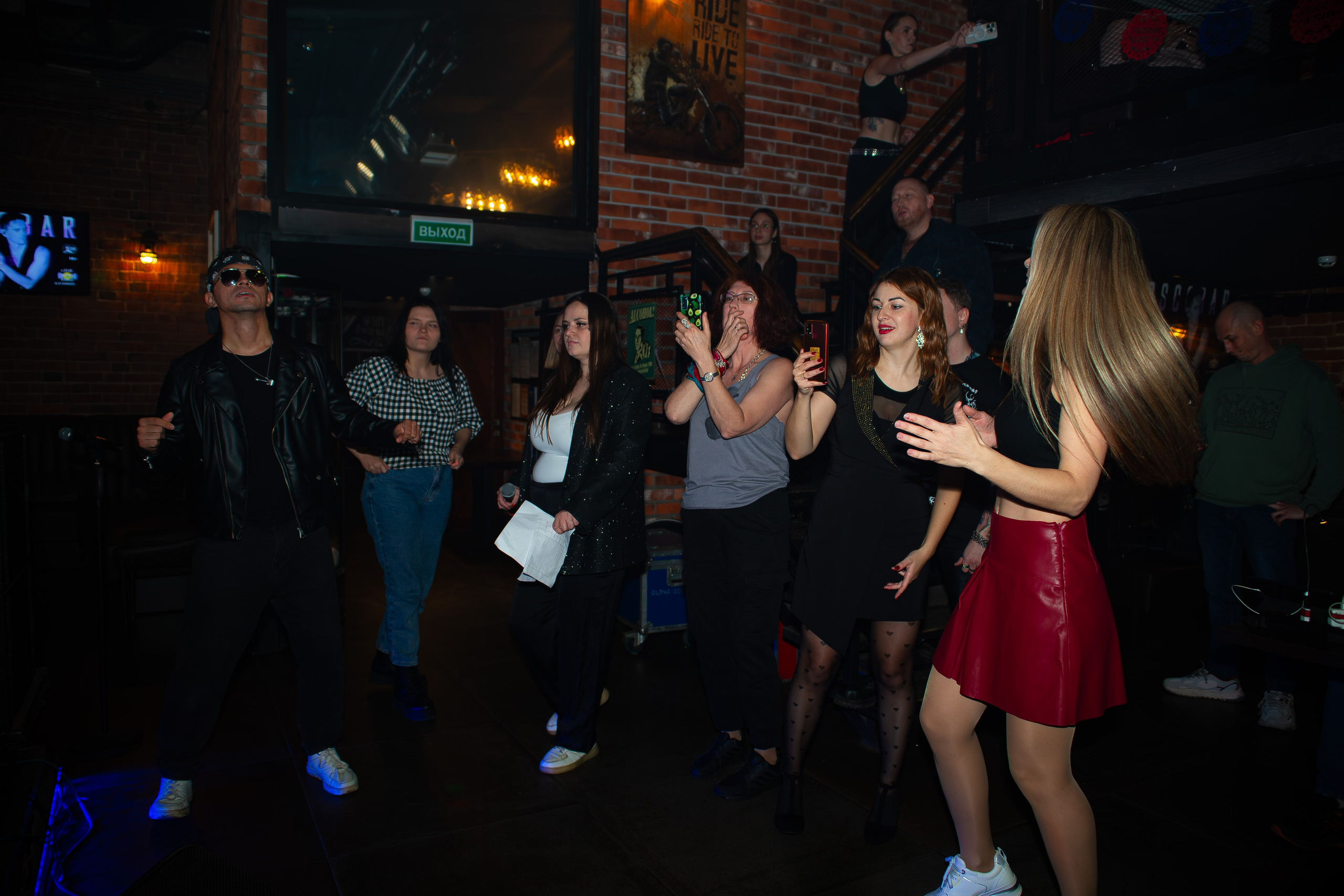 Репортажная съёмка. Женский фотограф в Москве