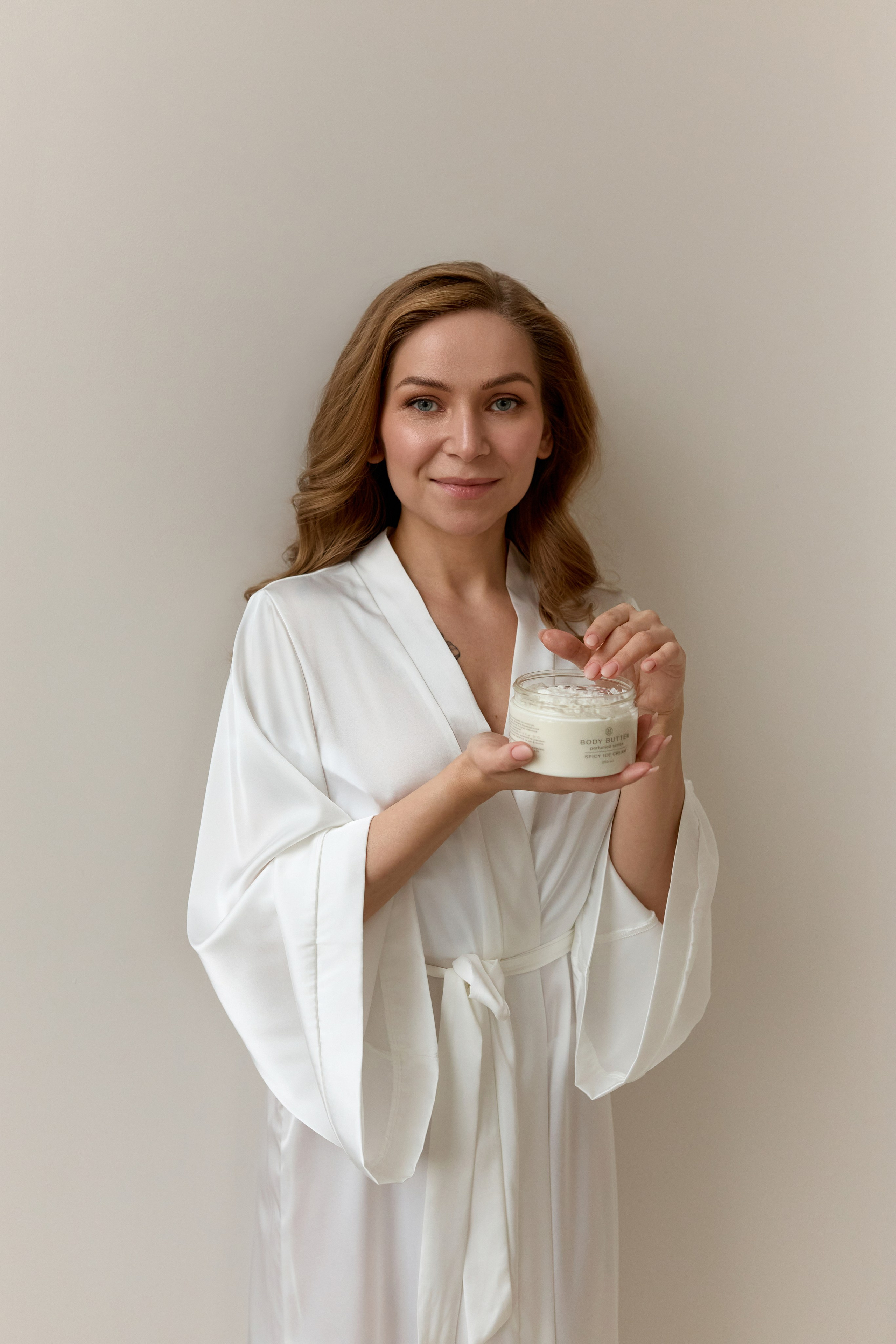 Фотосессия для бренда косметики. Сестры Карабаза. Фотографы и ретушеры в Москве и Санкт-Петербурге