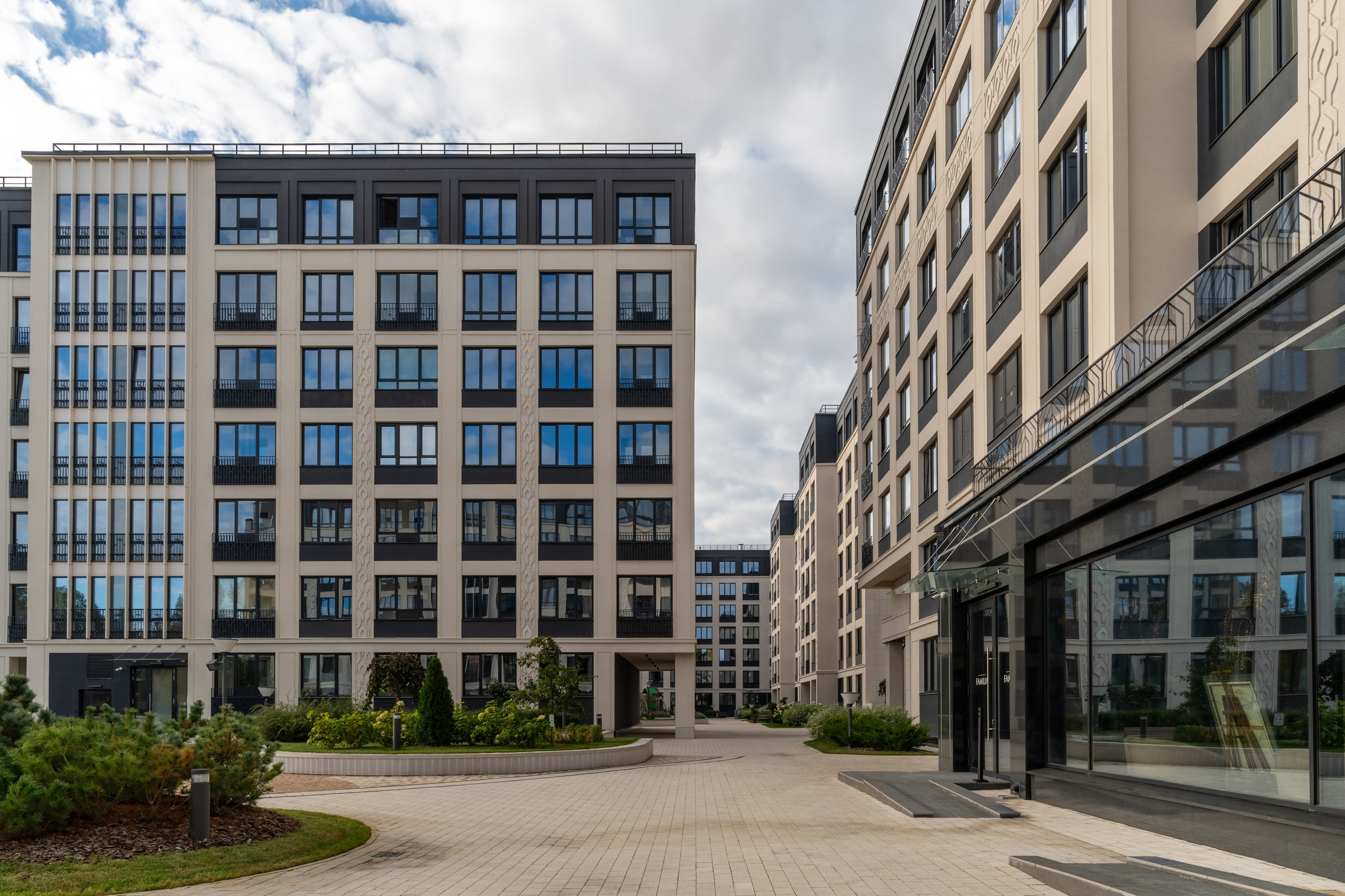 Фасадная съёмка для строительной компании РСТИ (Холдинг Росстройинвест)