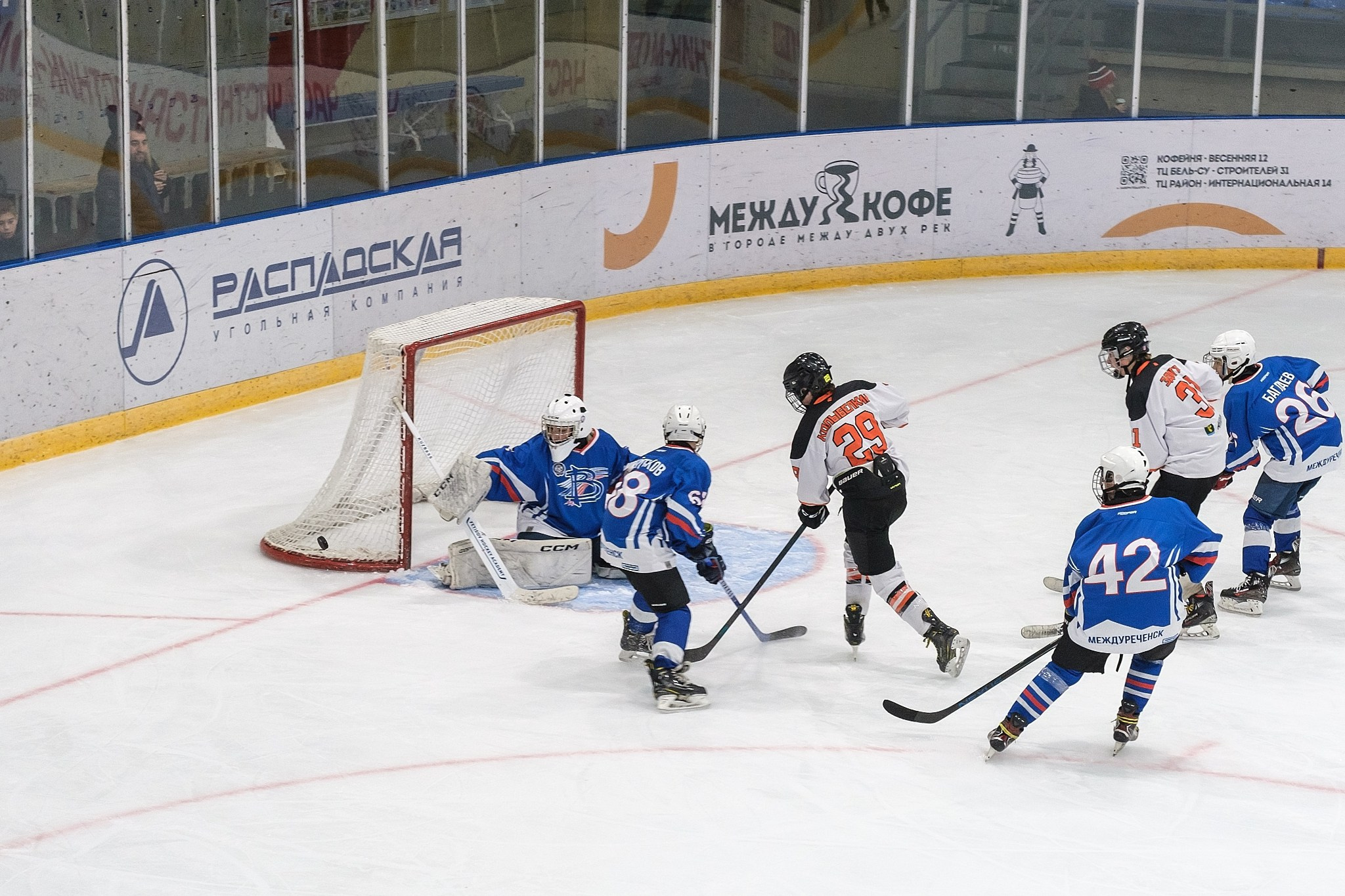 Хоккейный матч Вымпел-2011 (Междуреченск) vs Ермак (Ангарск) — фотограф в Междуреченске Никита Максимов