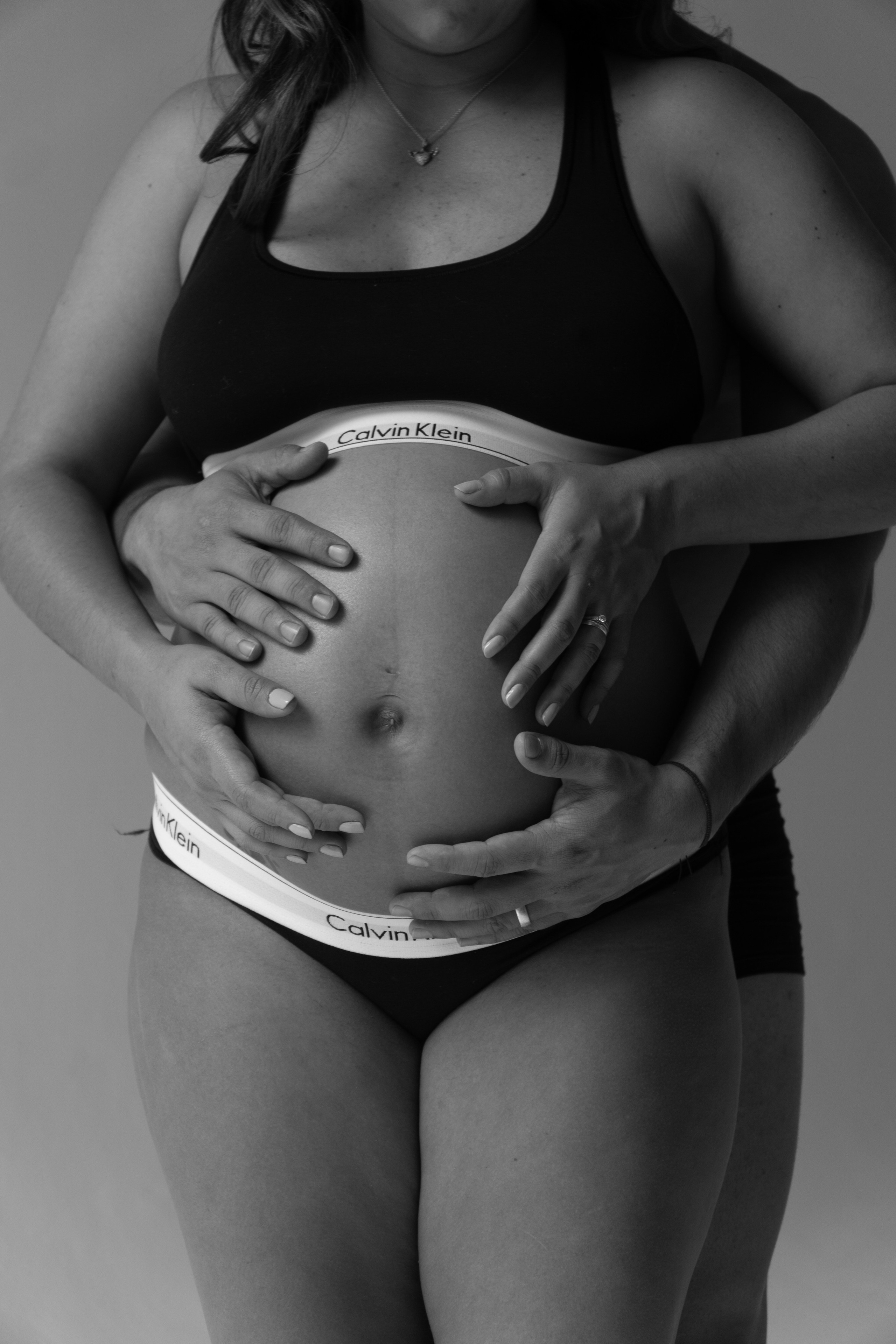 Andrea «en el estudio / in the studio». Wedding Photographer in Barcelona and Medellin