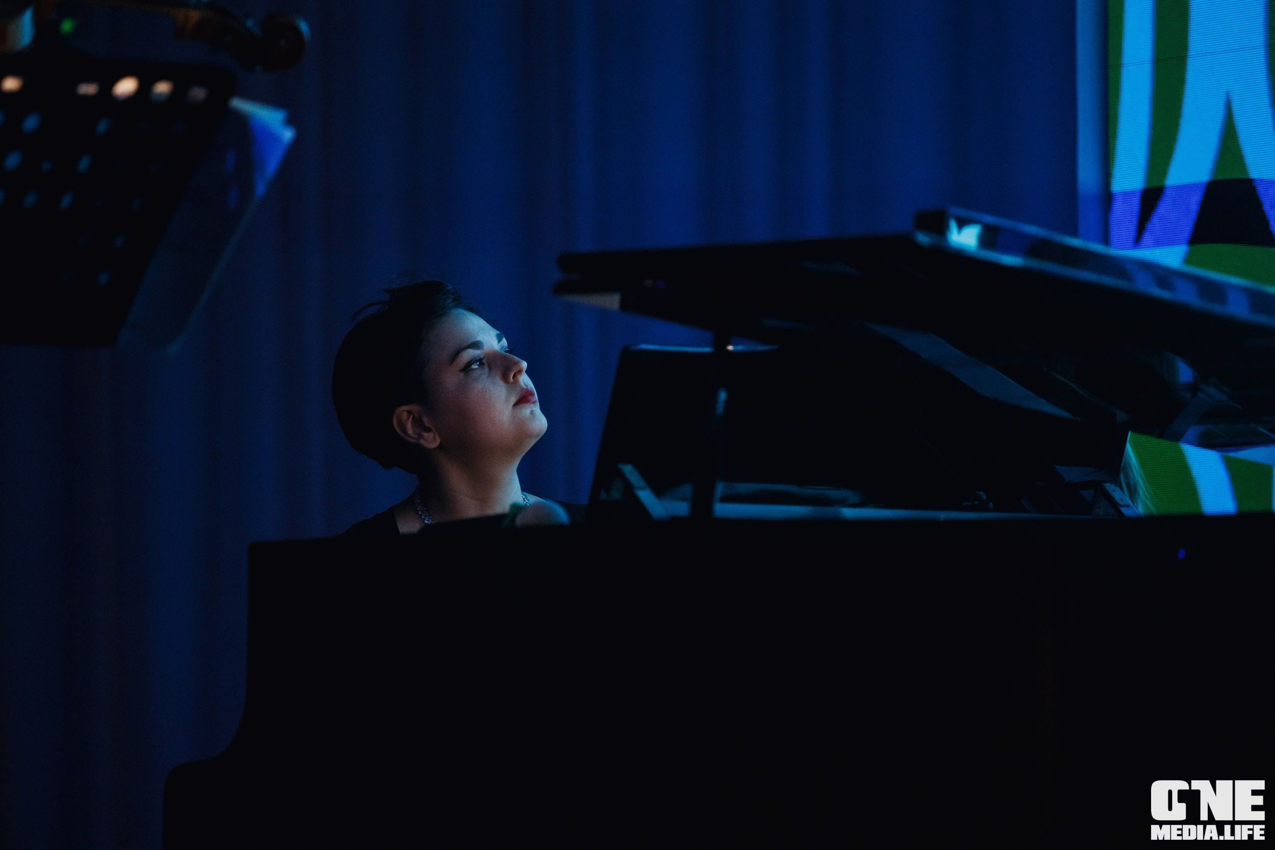 Фоторепортаж из Янтарь Холла. One Media Life: фоторепортажи, фотоотчеты с мероприятий и заведений