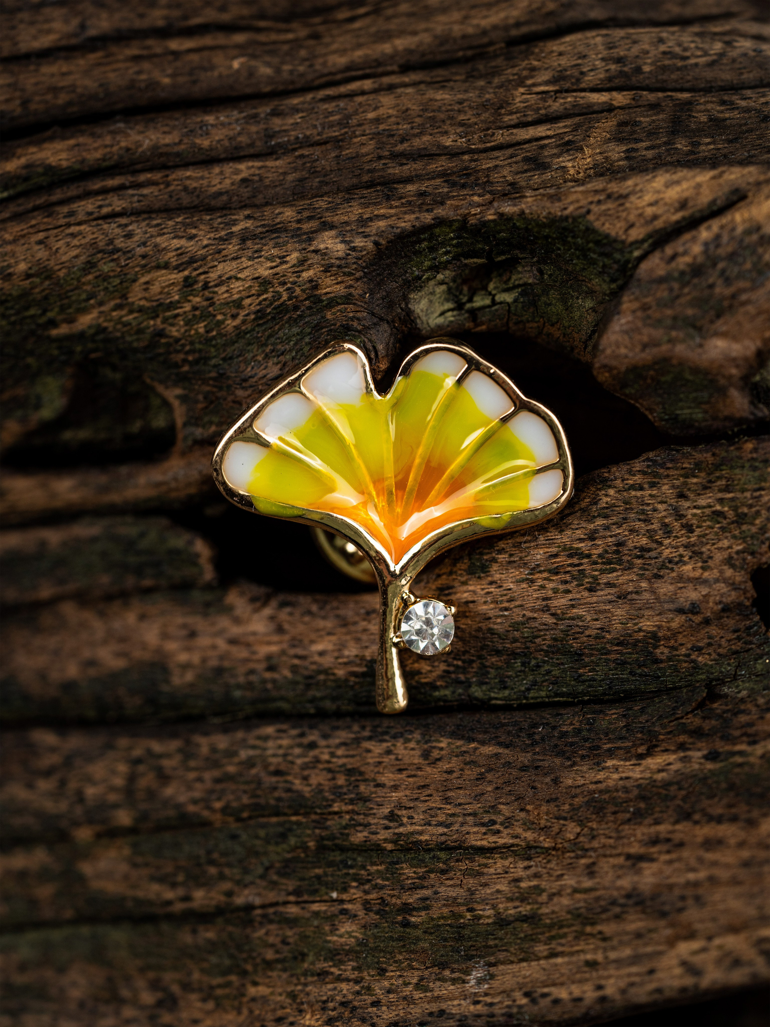 Броши, предметная съемка, съемка для маркетплейсов, товарная съемка. Олейник Денис — предметный фотограф, фотограф для маркетплейсов в Казани