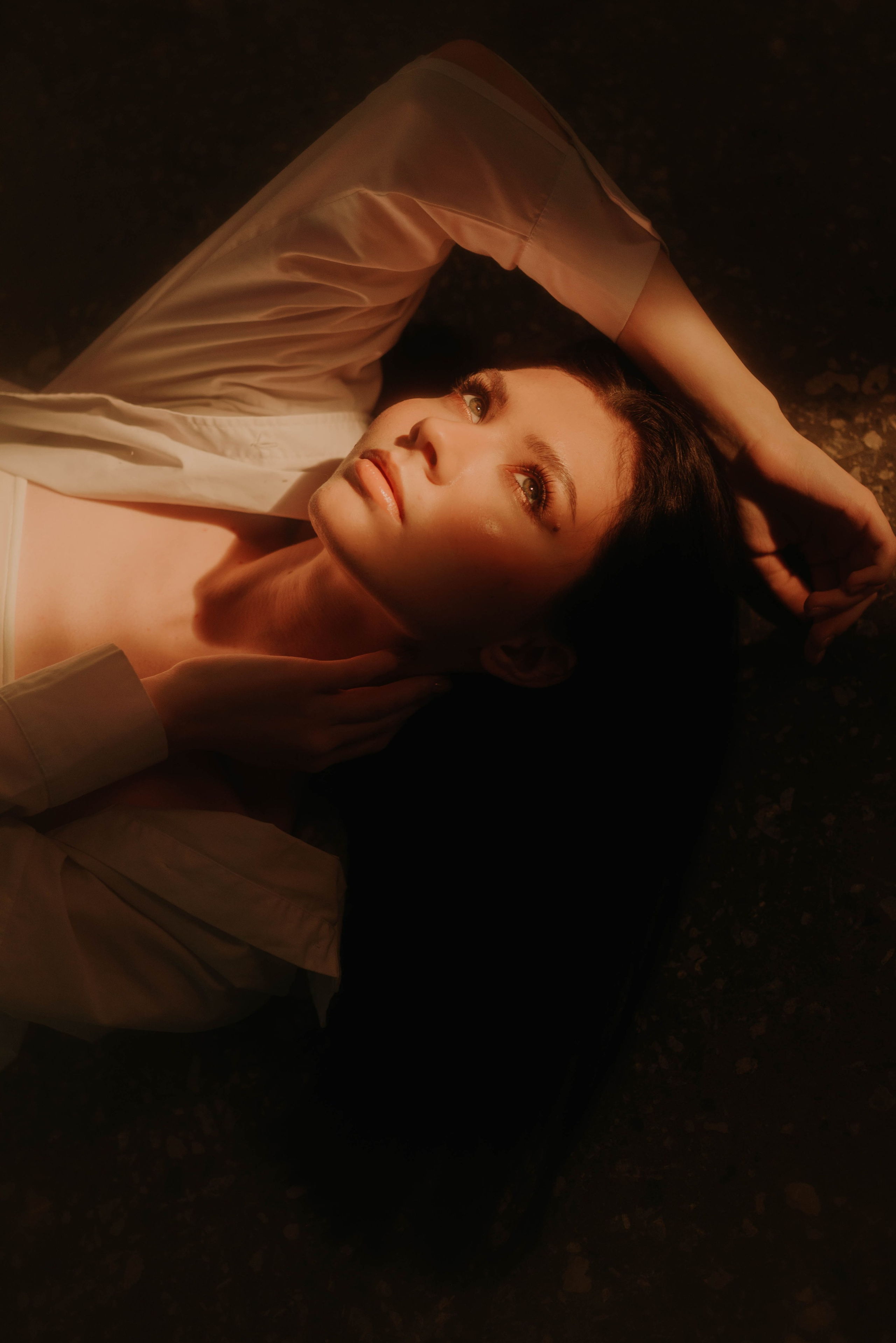 Студийный фотограф в Санкт-Петербурге, фотосессии с дополнительным освещением, фотостудии СПб