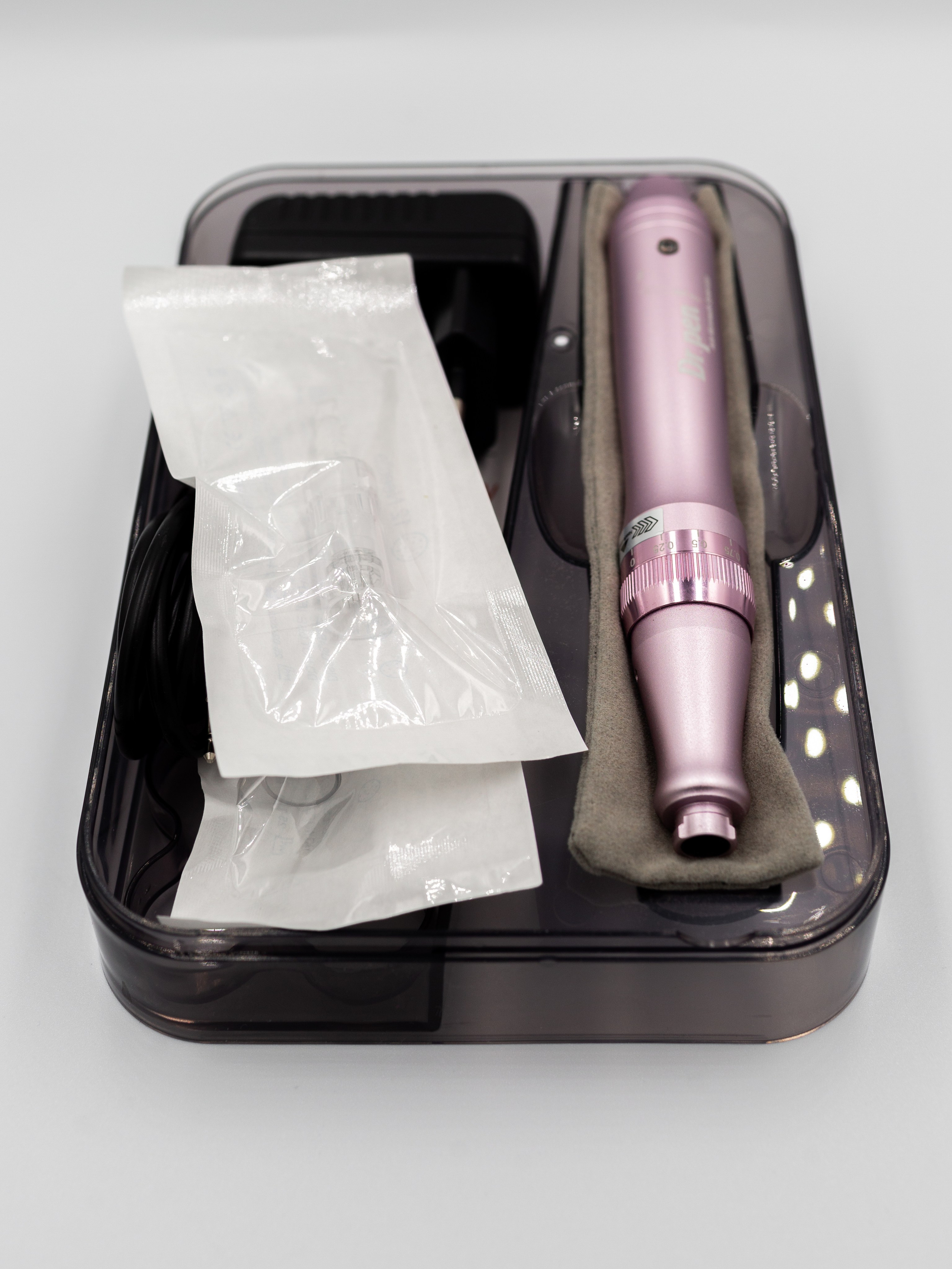 Аппараты DERMAPEN / Съемка для магазина «SPB COSMETIC». Семейный и портретный фотограф в Санкт-Петербурге Андрей Воробьев