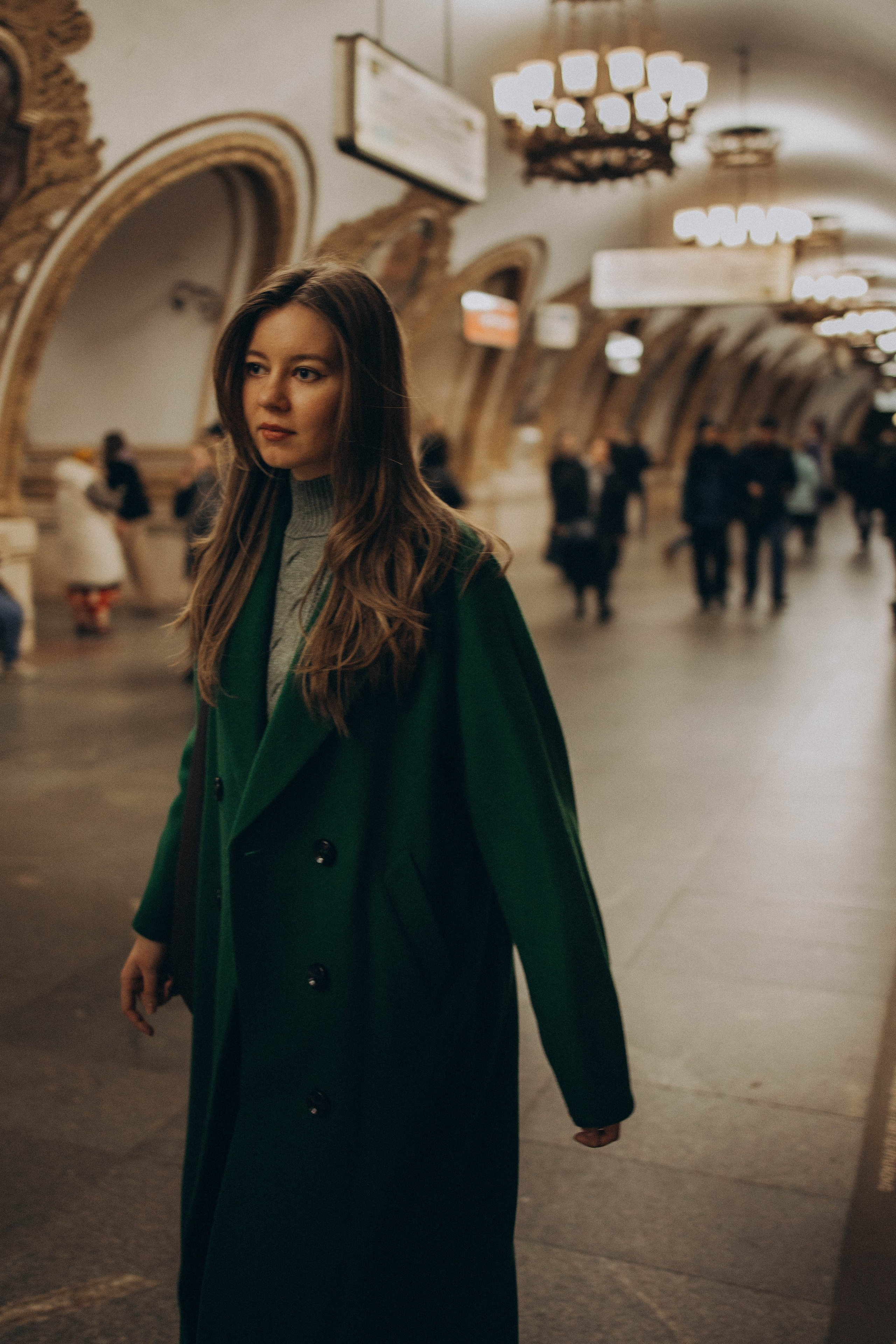 Мария прогулка в центре. Фотограф lifestylе в Москве Пшеничная Анастасия