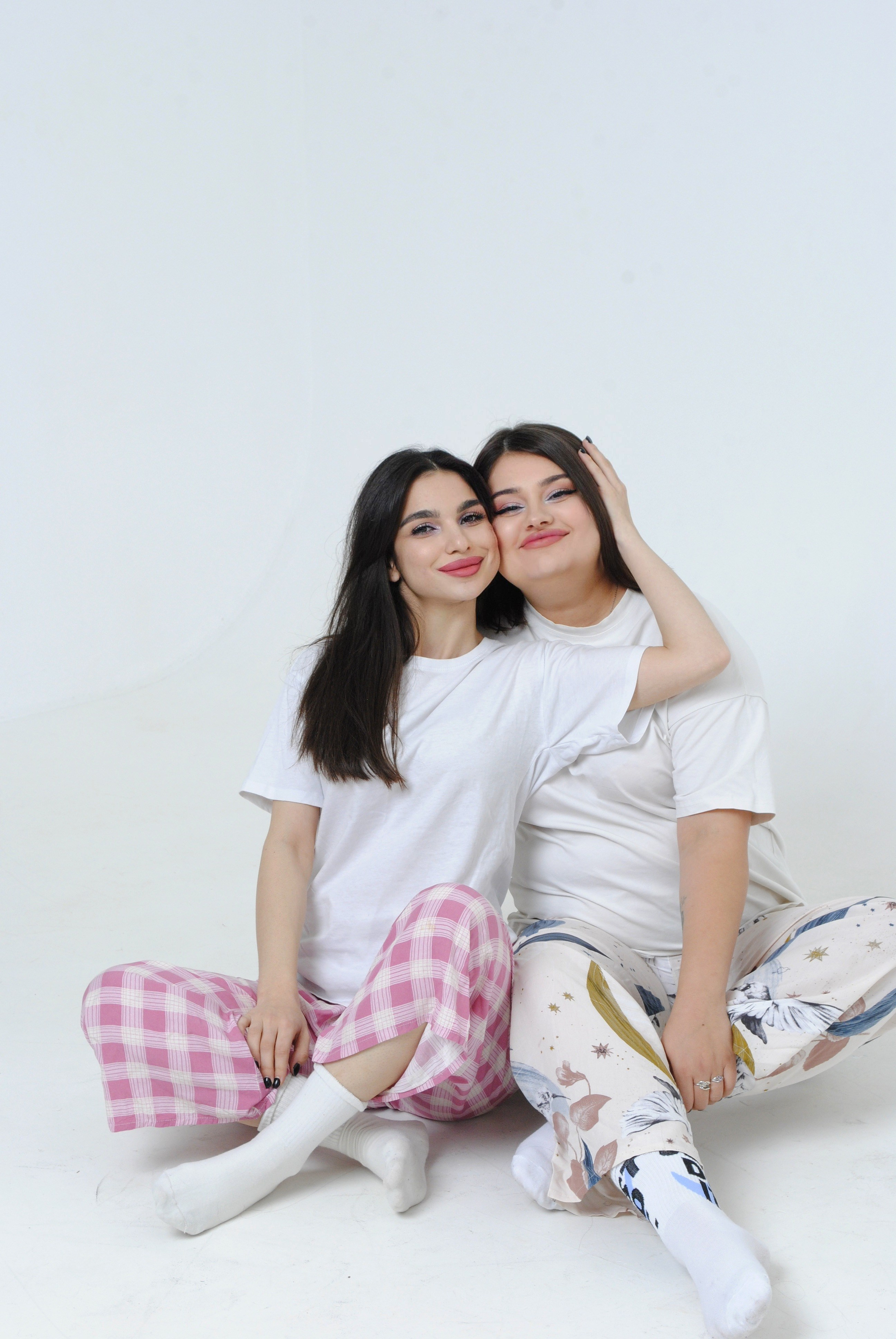 Марьям и подруга. Фотограф Мария Мусаелян