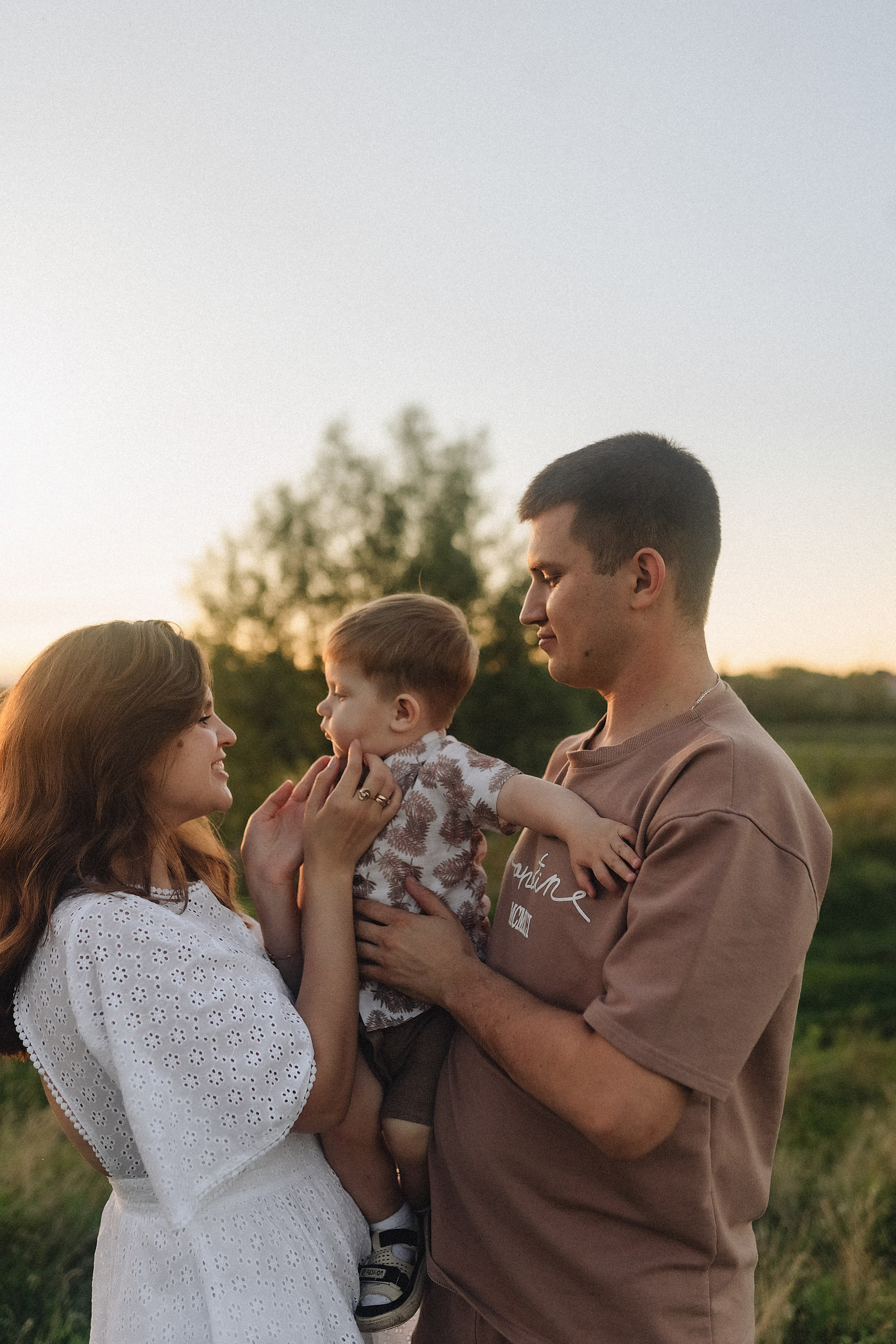 Светлана, Сергей и Женя | Семейная съемка на закате. Фотограф Карина Шмулёва. Воронеж и область