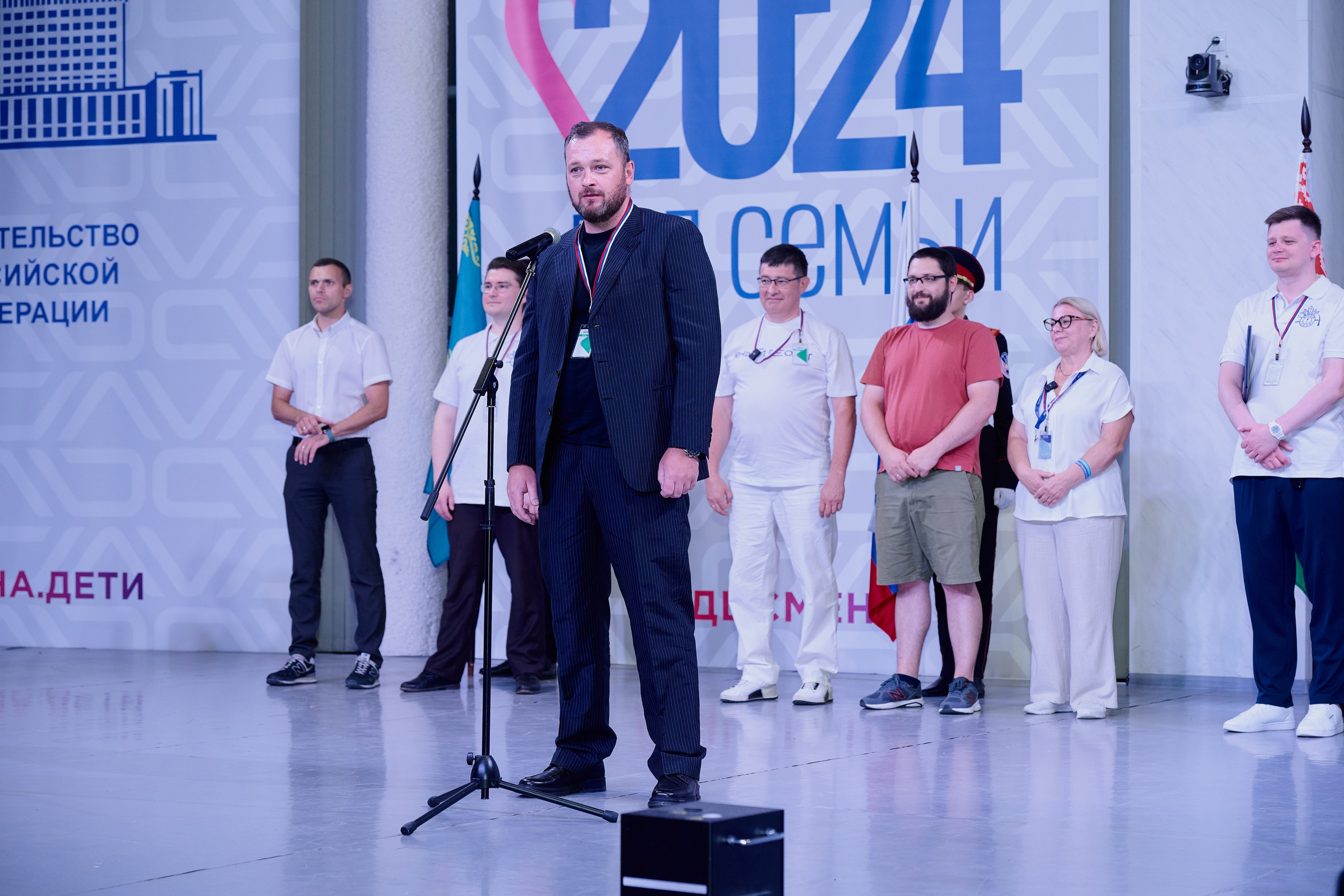 Открытие смены «Юный Геолог». ВДЦ «Смена» Авугст 2024 Анапа. Фотограф Роман Адлер