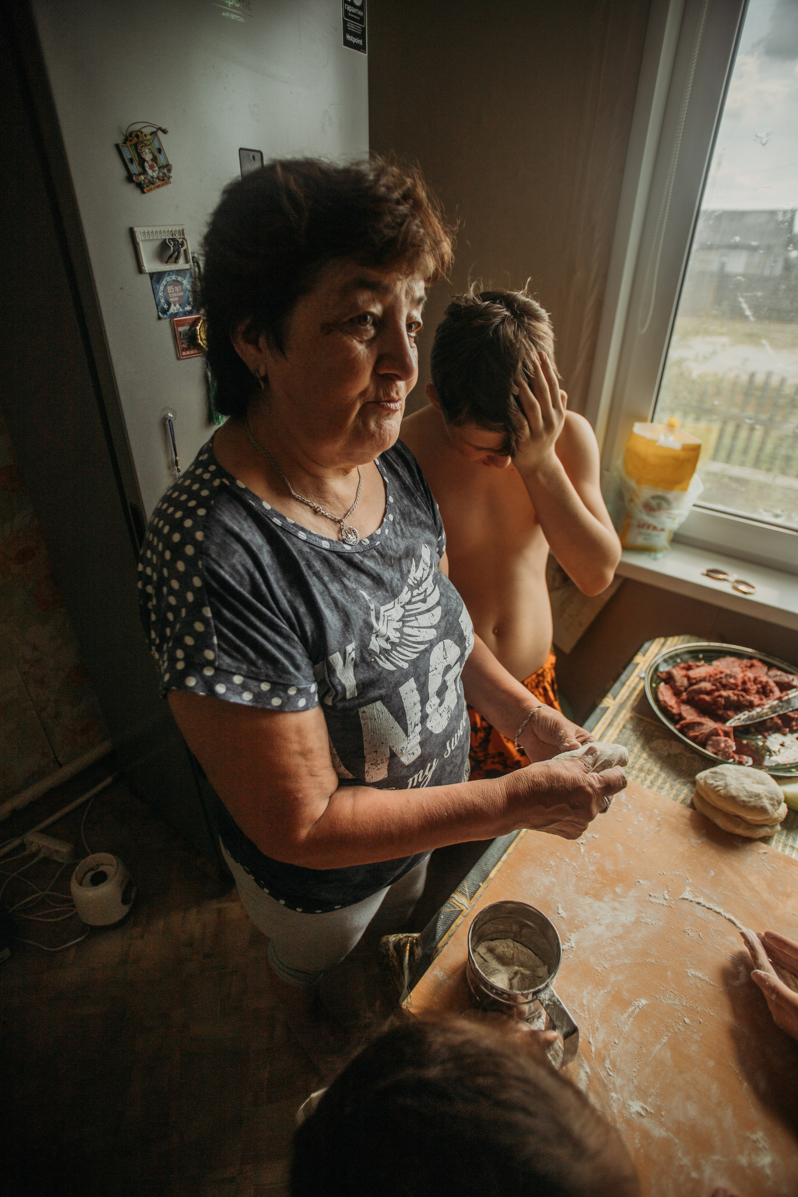 Домашняя фотосессия моей семьи. Венера Гайн. Репортажный фотограф  Тюмень. Обучение фотографии с 0