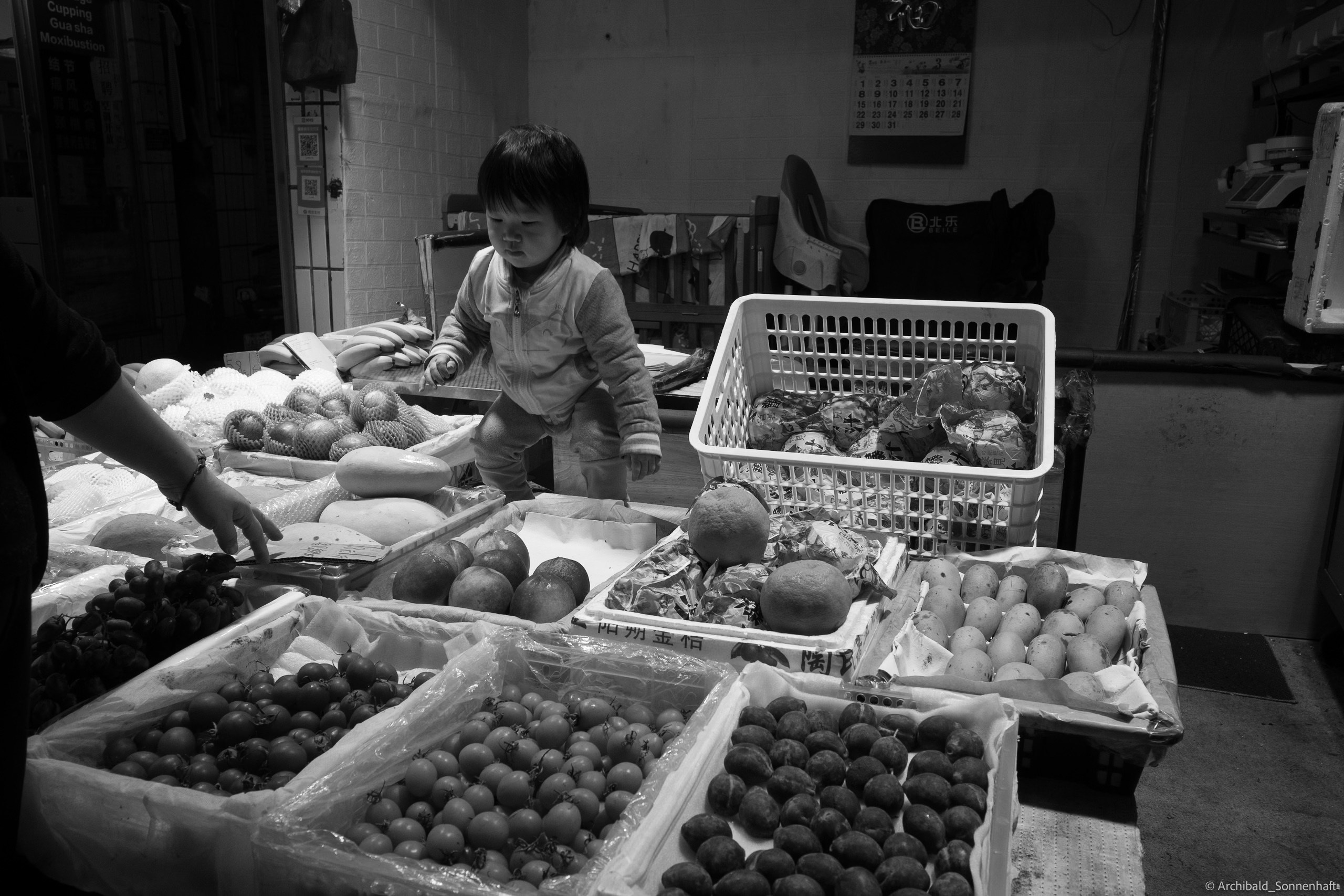 Shipai Urban Village. Photographer in Guangzhou, China. Archibald Sonnenhaft