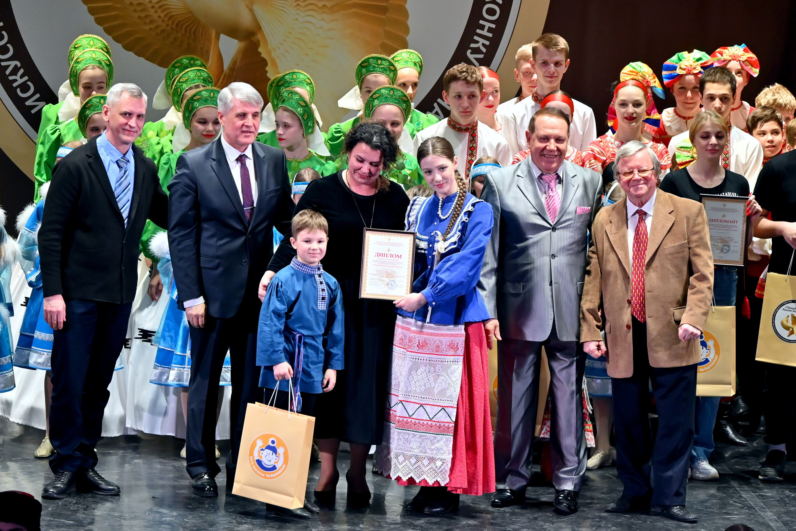 Гала-концерт. Танцуй и пой, Россия Молодая! 22.04.2024. Профессиональный фотограф в Москве Алёна Котова