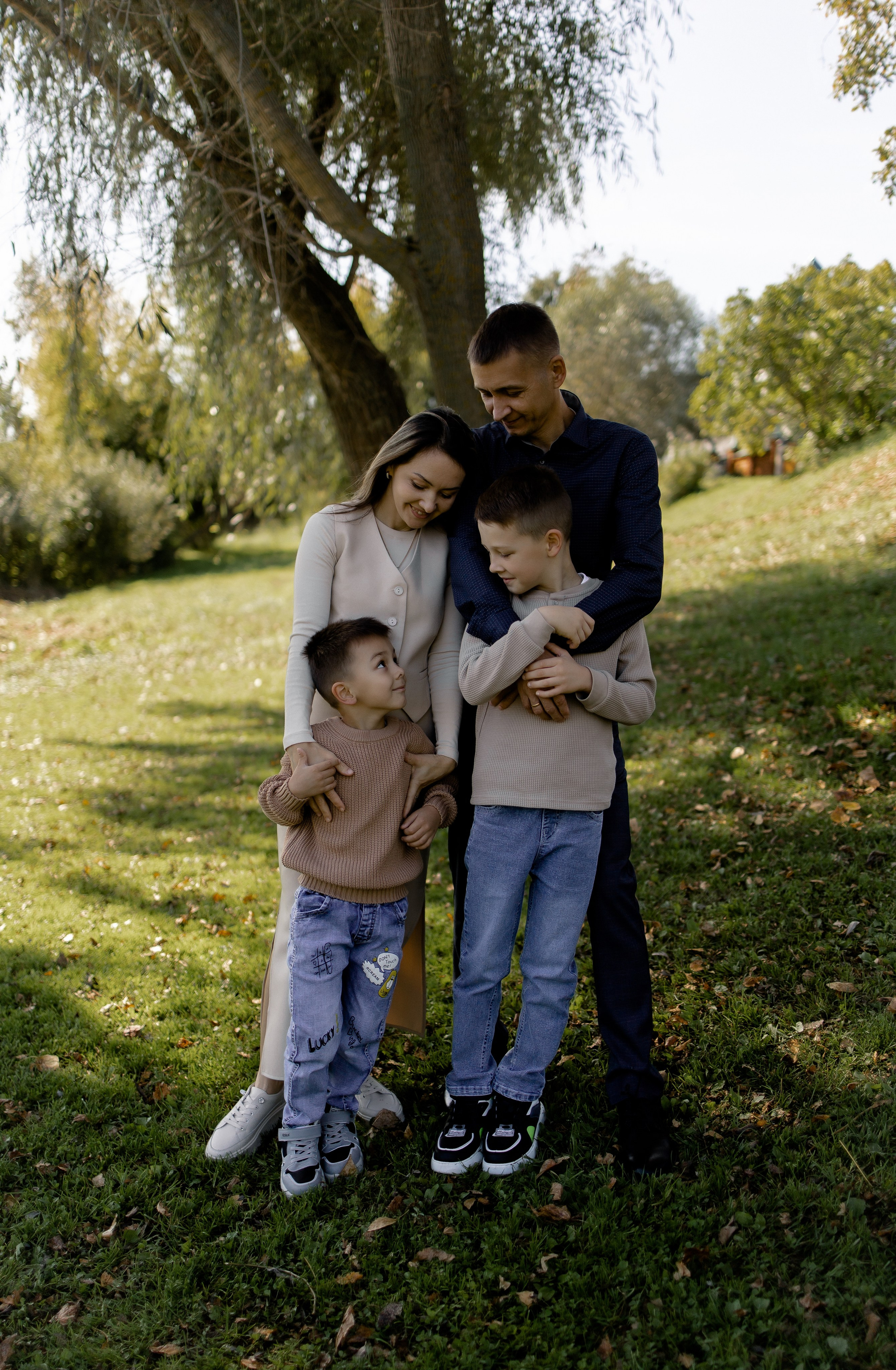 Марианна и Андрей, и их прекрасные сыновья