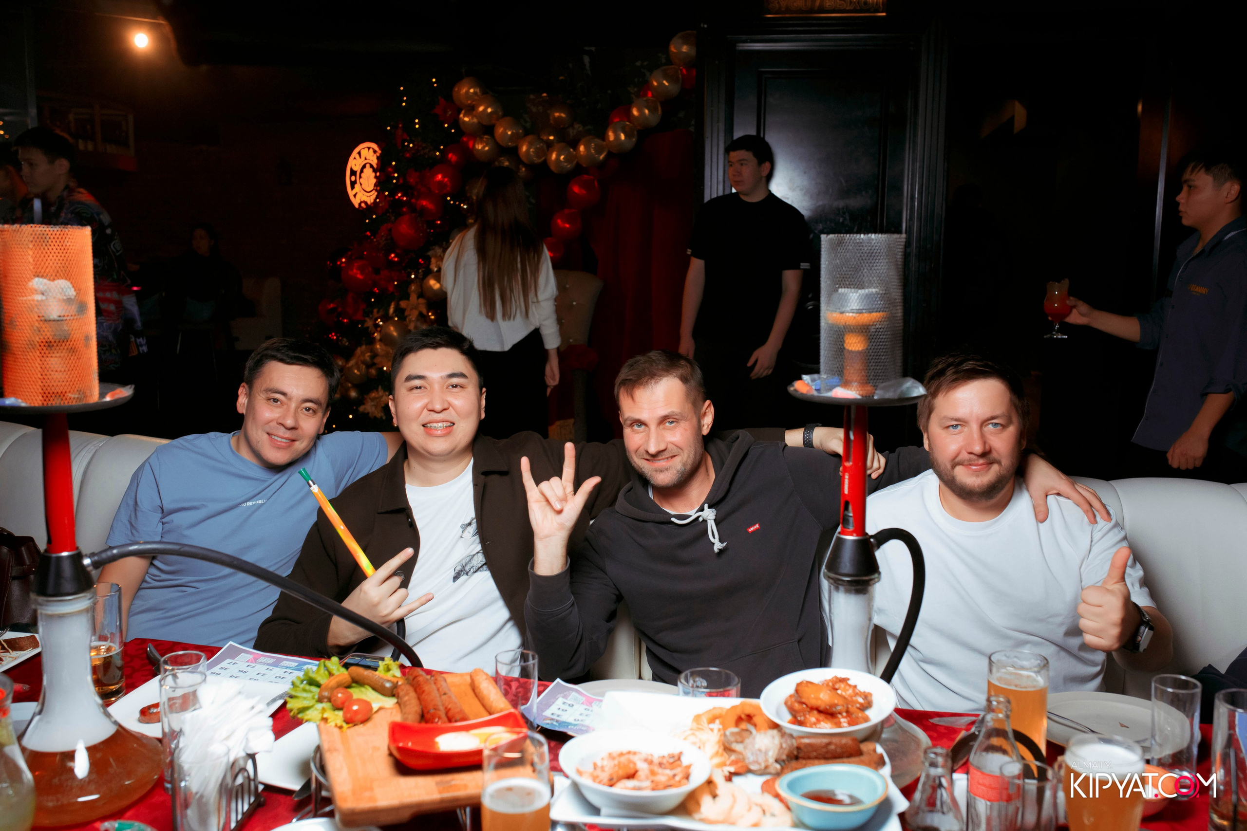 МУЗЫКАЛЬНОЕ ЛОТО В HIT RETRO. КИПЯТКОМ АЛМАТЫ! Фотосъемка мероприятий в Алматы