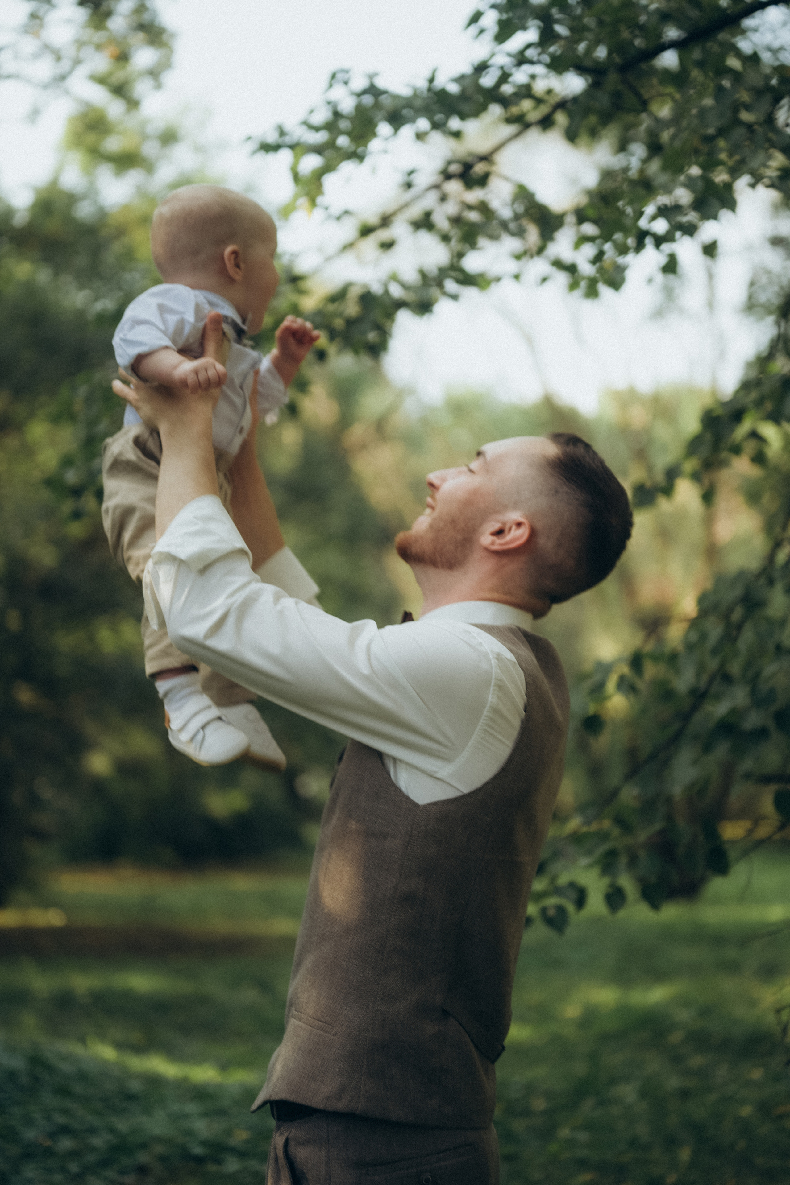 Свадебная история с старом городе. Семейный свадебный фотограф Екатеринбург Первоуральск Шарнина Алёна
