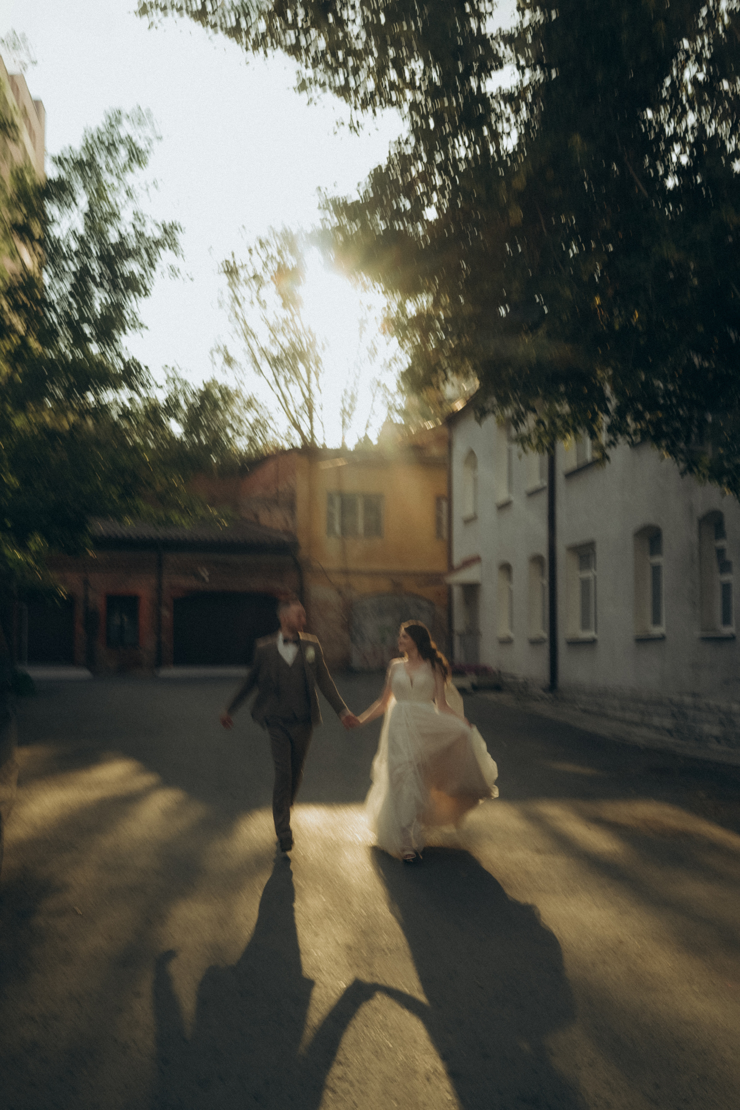 Свадебная история с старом городе. Семейный свадебный фотограф Екатеринбург Первоуральск Шарнина Алёна