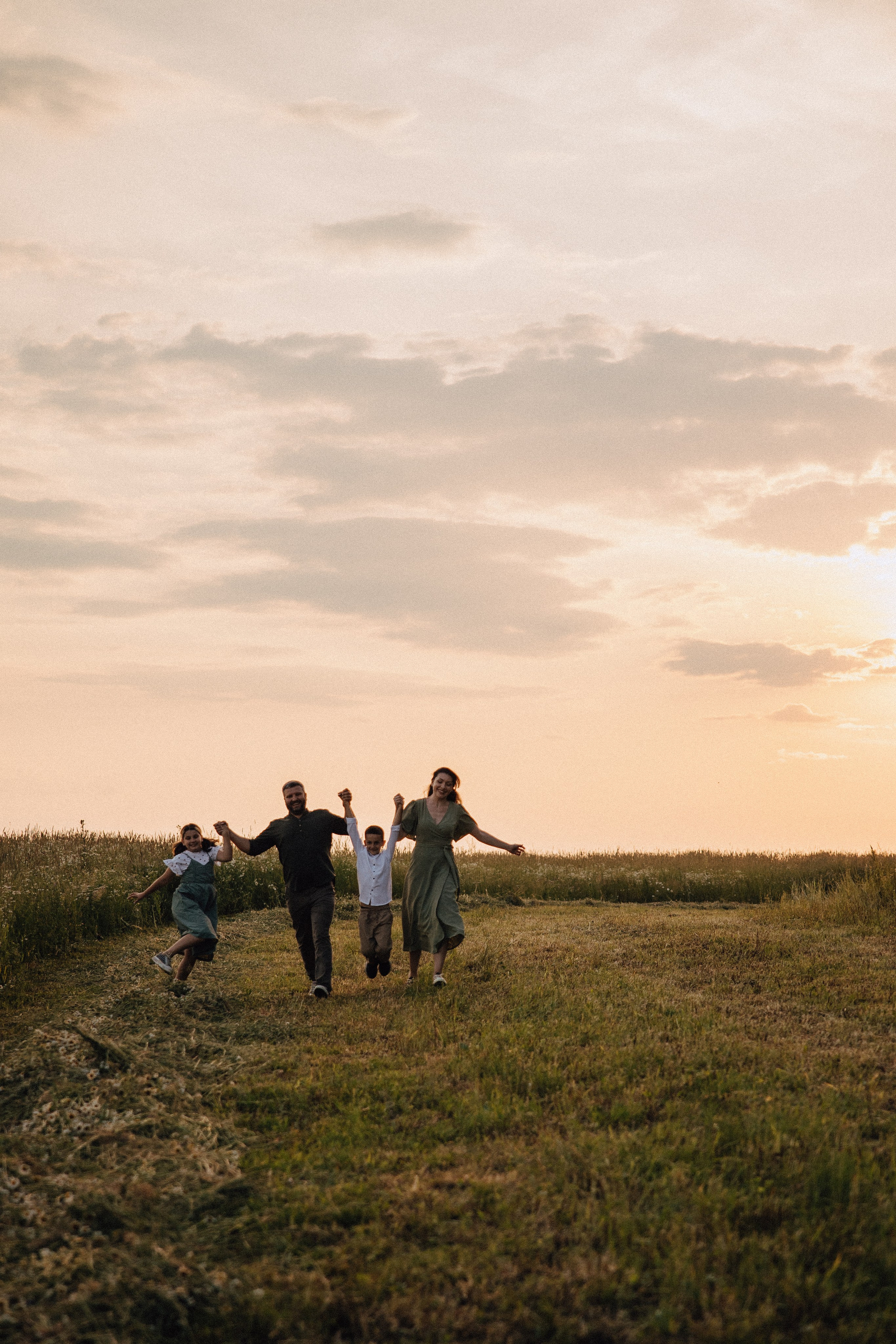 Ромашковое поле. Семейный и свадебный фотограф в Москве Вероника Жибинова