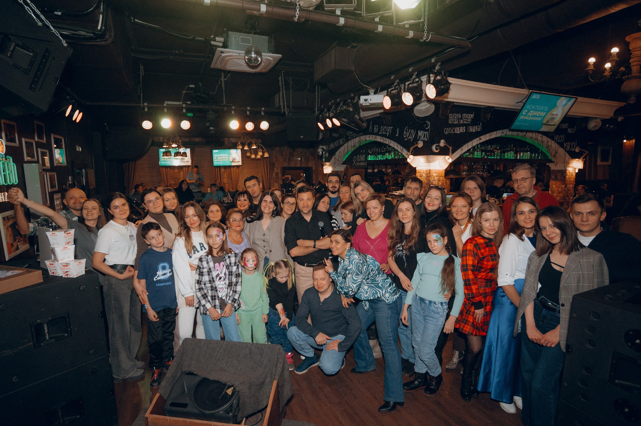 КВИЗ в ресторане «Ермолаев». Фотограф Дмитрий Пименов