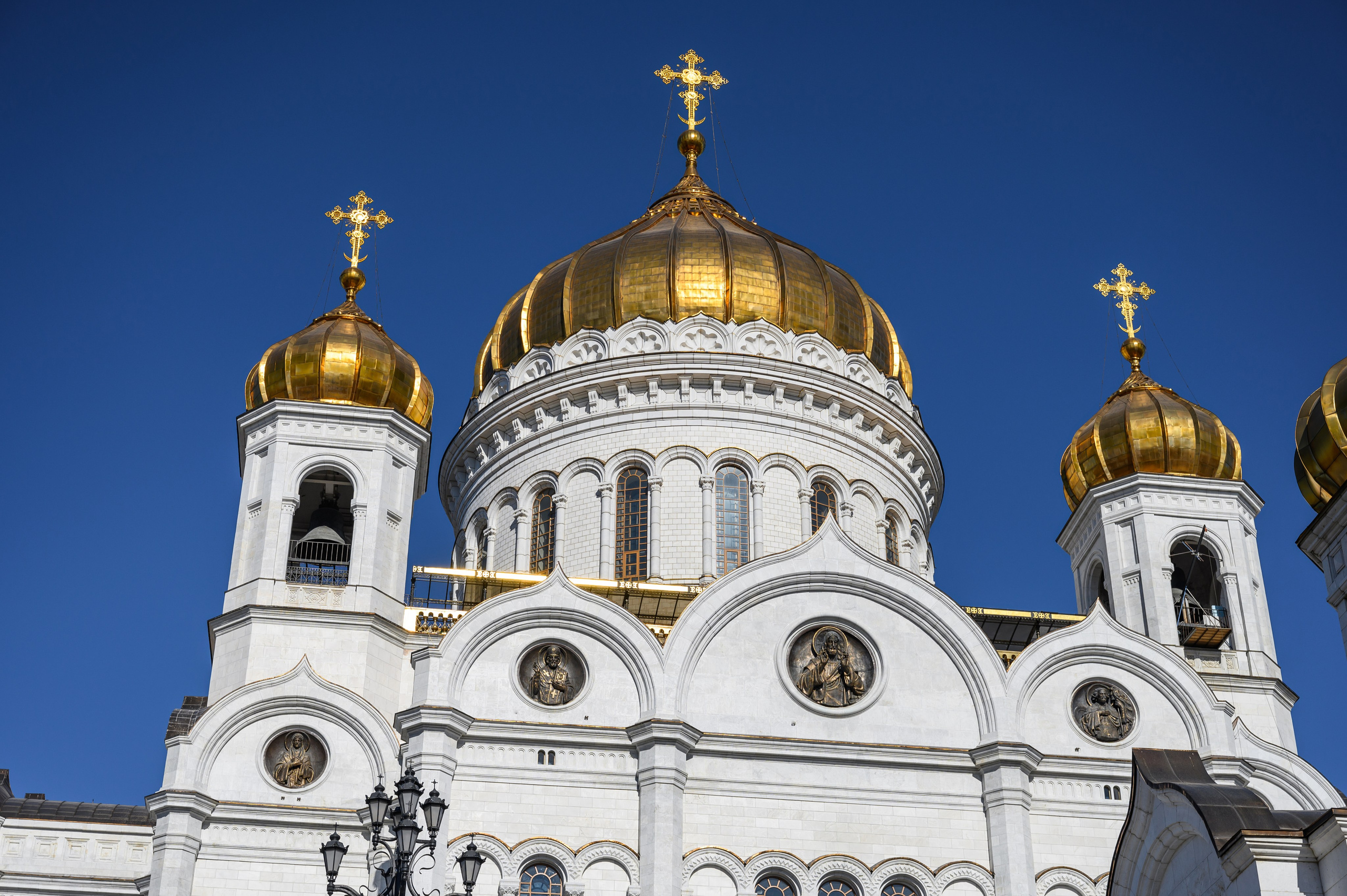 Свадьба Венчание Храм Христа Спасителя. Свадебный фотограф Москва Юрий Кульман