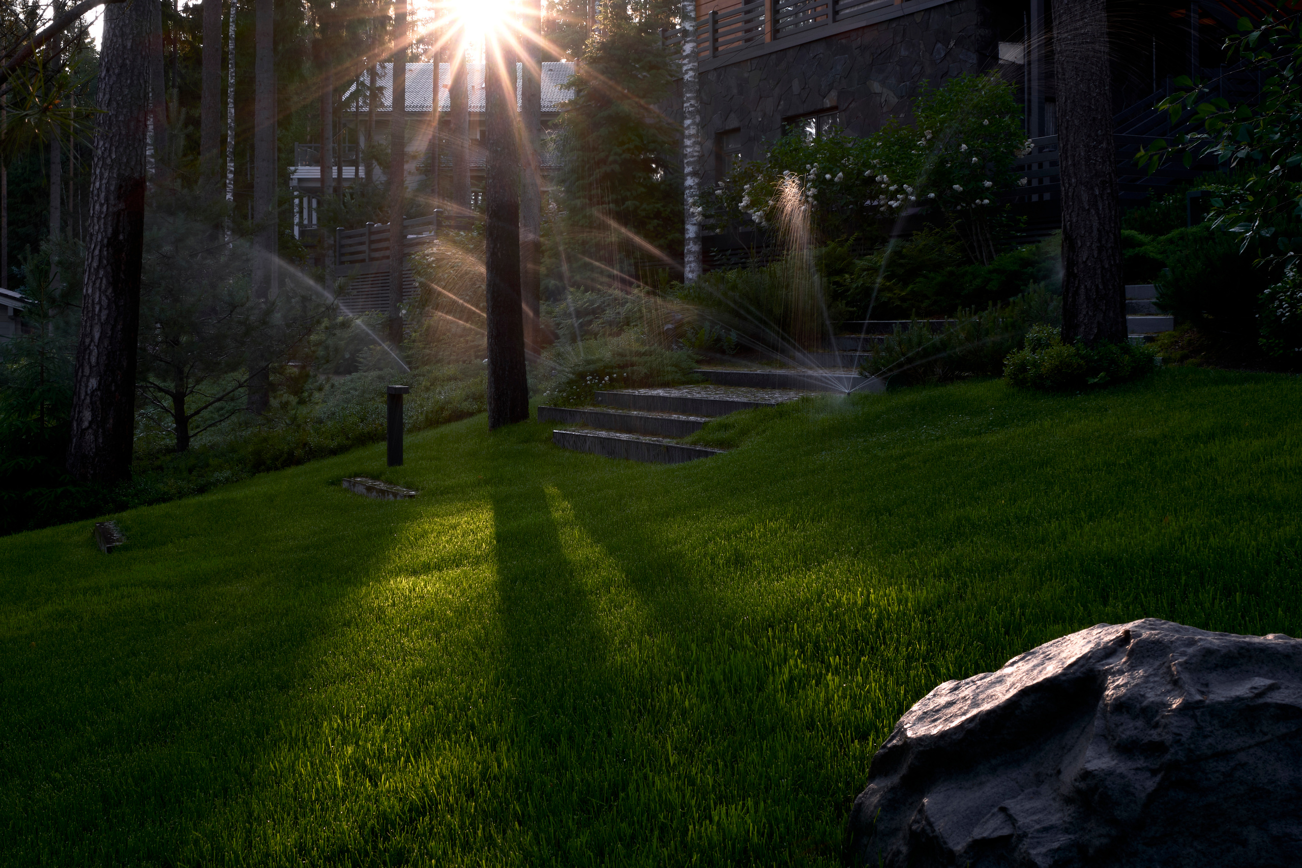 Ландшафтный и интерьерный фотограф Наталья Соловьева. Фотосъемка сада Hugel для ландшафтной студии lburo | interioto