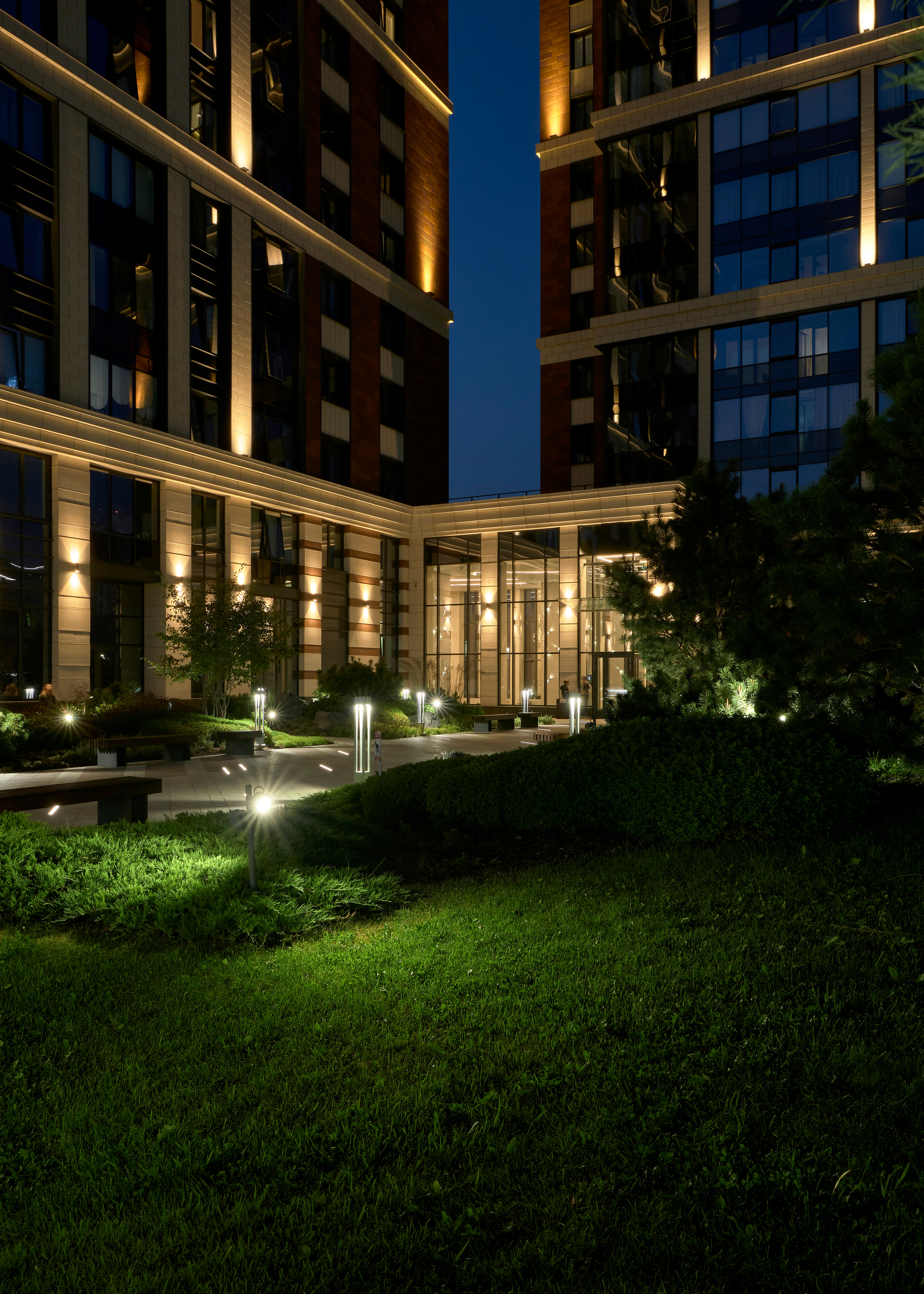 Ландшафтный и интерьерный фотограф Наталья Соловьева. Фотосъемка озеленения территории ЖК Bauhaus для ландшафтной студии lburo | interioto