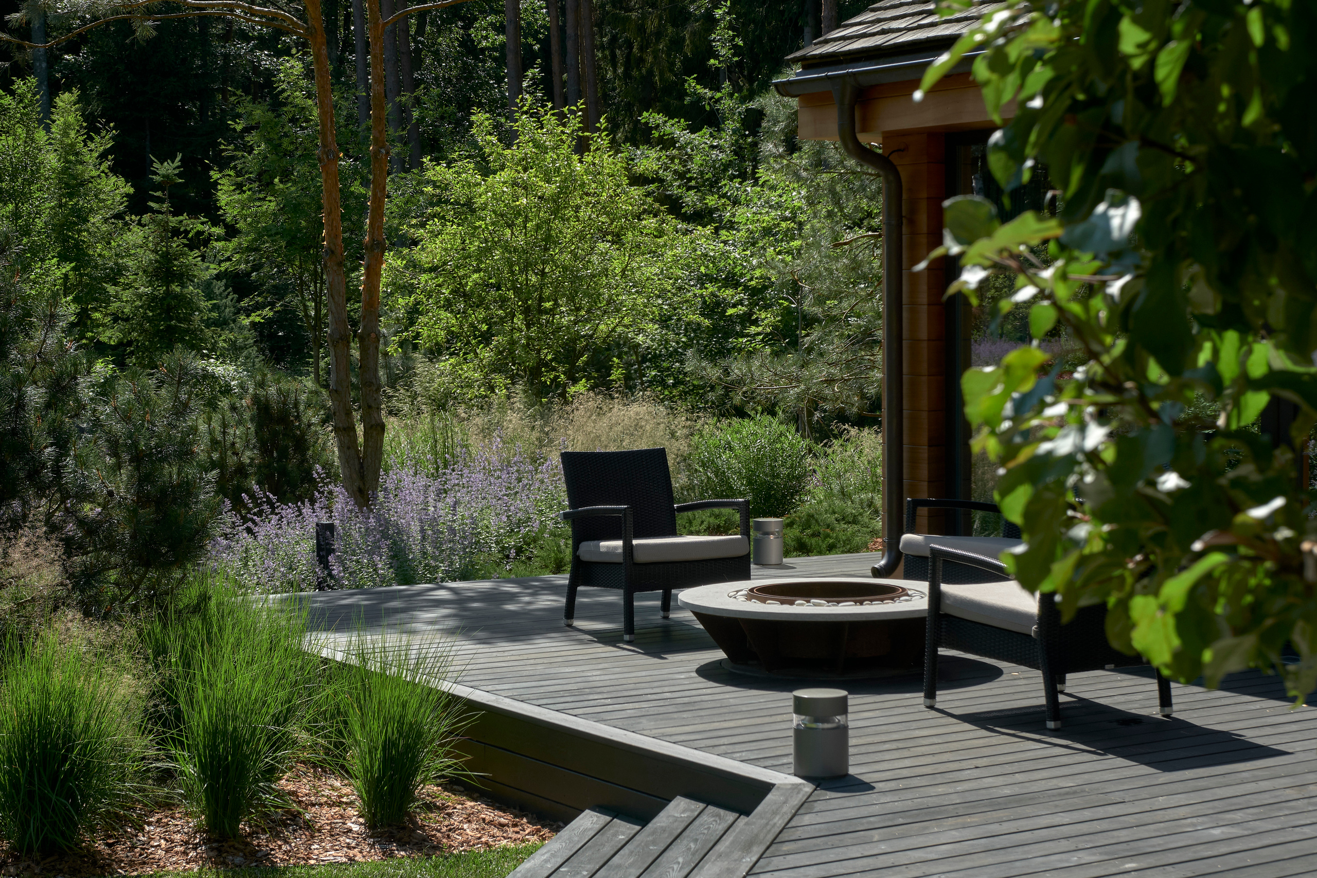 Ландшафтный и интерьерный фотограф Наталья Соловьева. Фотосъемка сада Усадьба Хрустальное для Валерия Федотова и ландшафтной студии lburo | interioto