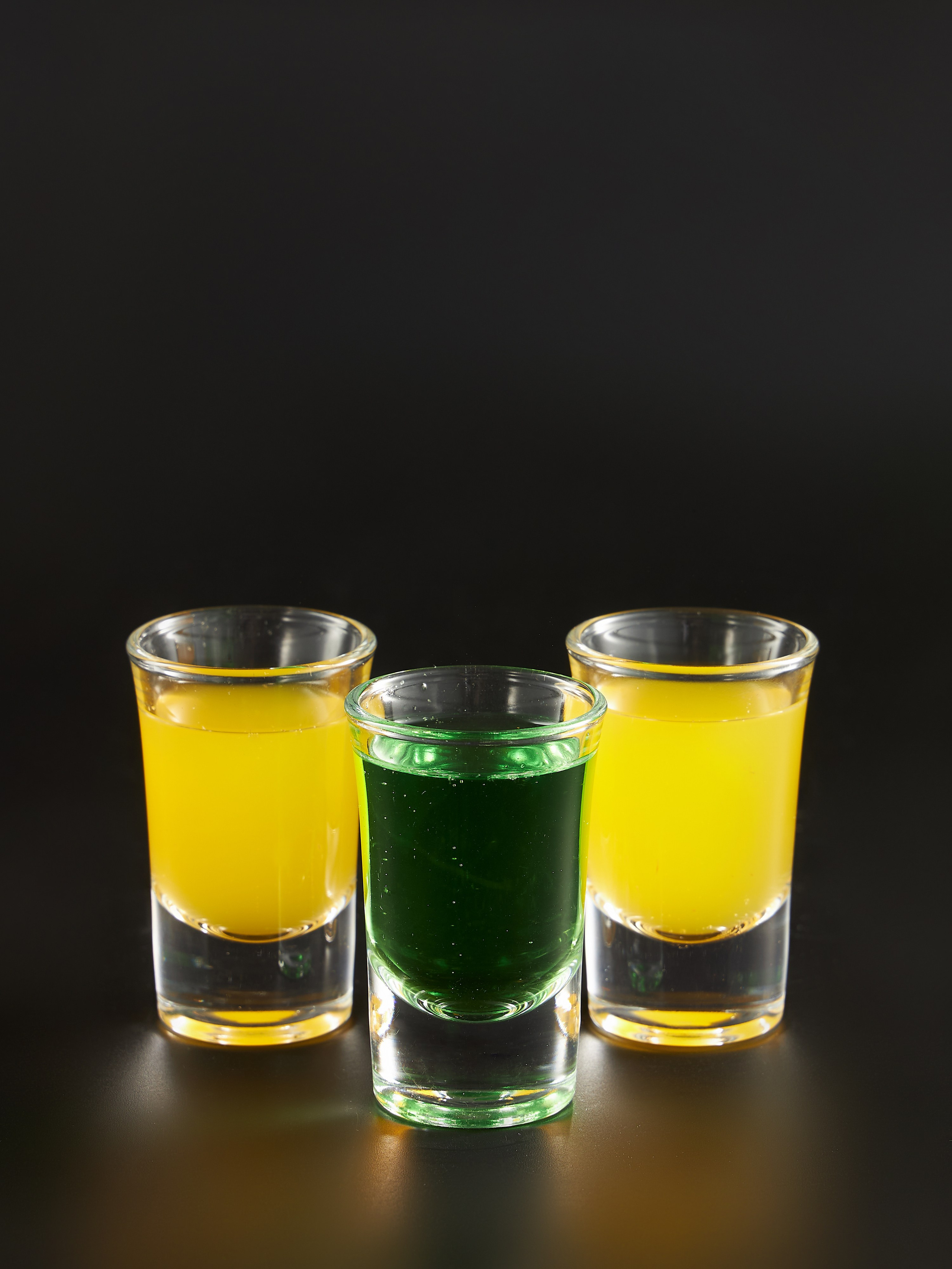 Фотосъемка посуды для маркетплейсов. Алексей Темнов — фотограф в Пятигорске