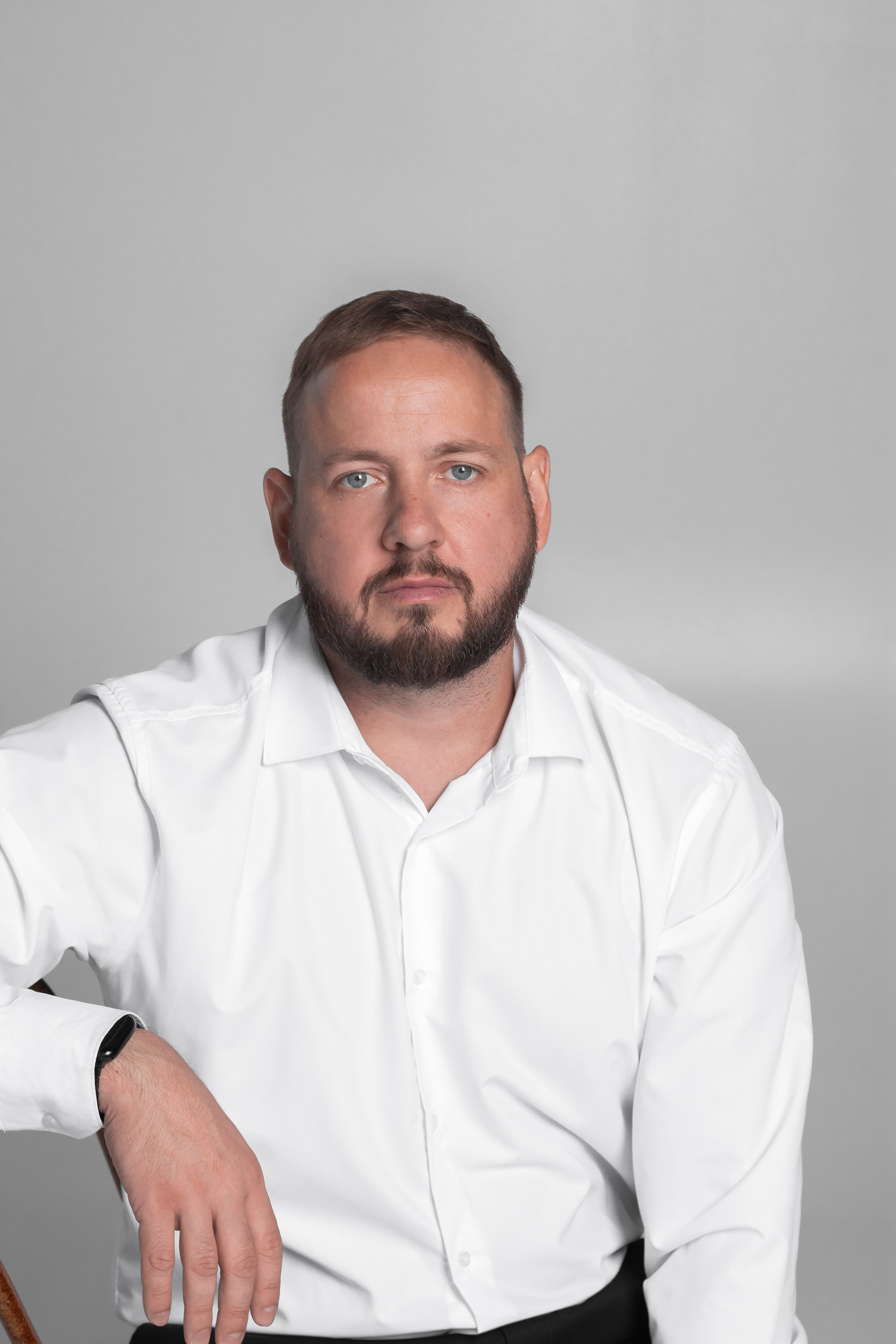 Мужская фотосессия для сайта. AI Фотограф Краснодар: мужские и женские фотосессии, стилизация съемки. Нейро-фотосессии онлайн