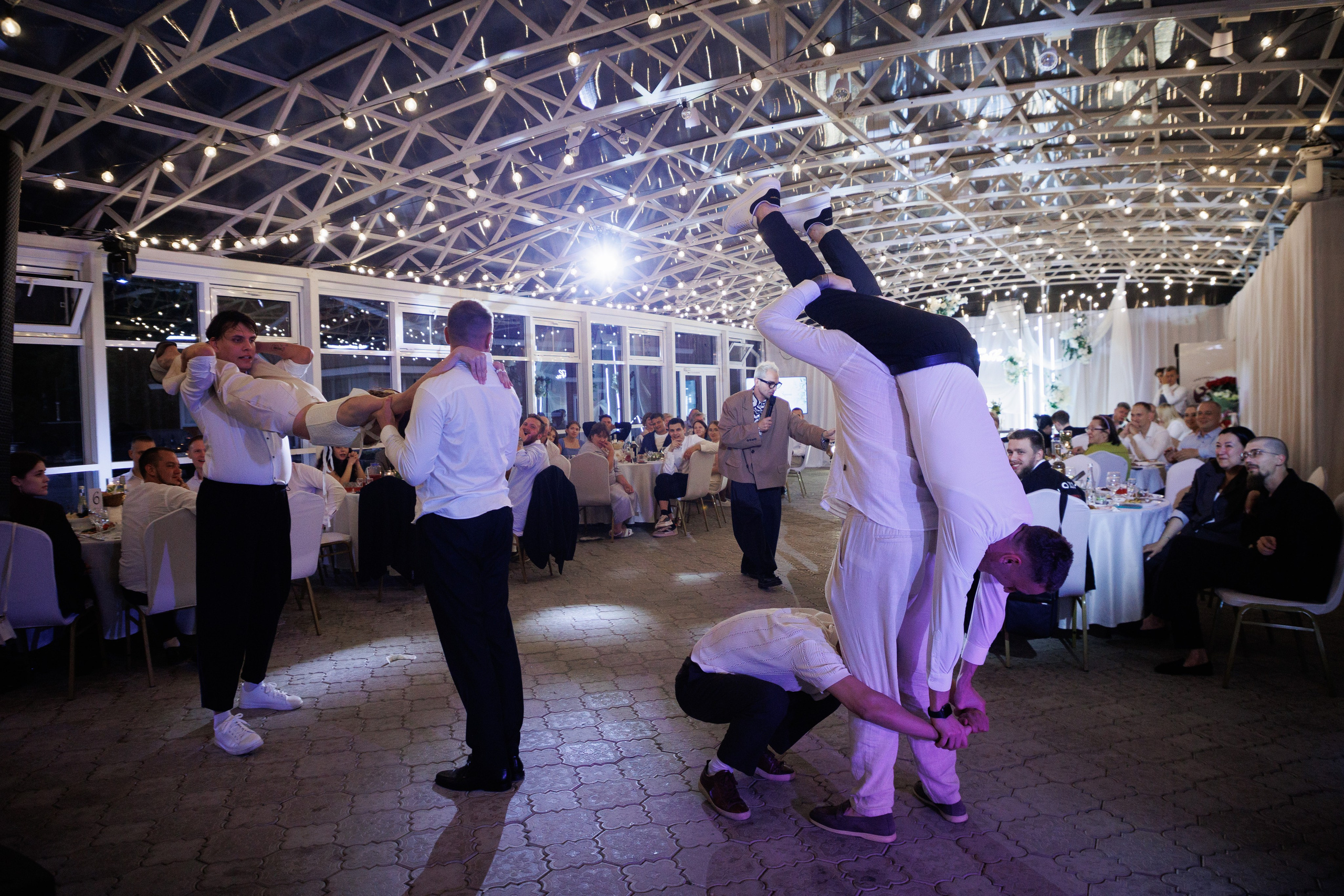 Сентябрь 2025, Белый лис, Выкса. Фотограф городских и семейных событий в Нижнем Новгороде Артем Карпухин