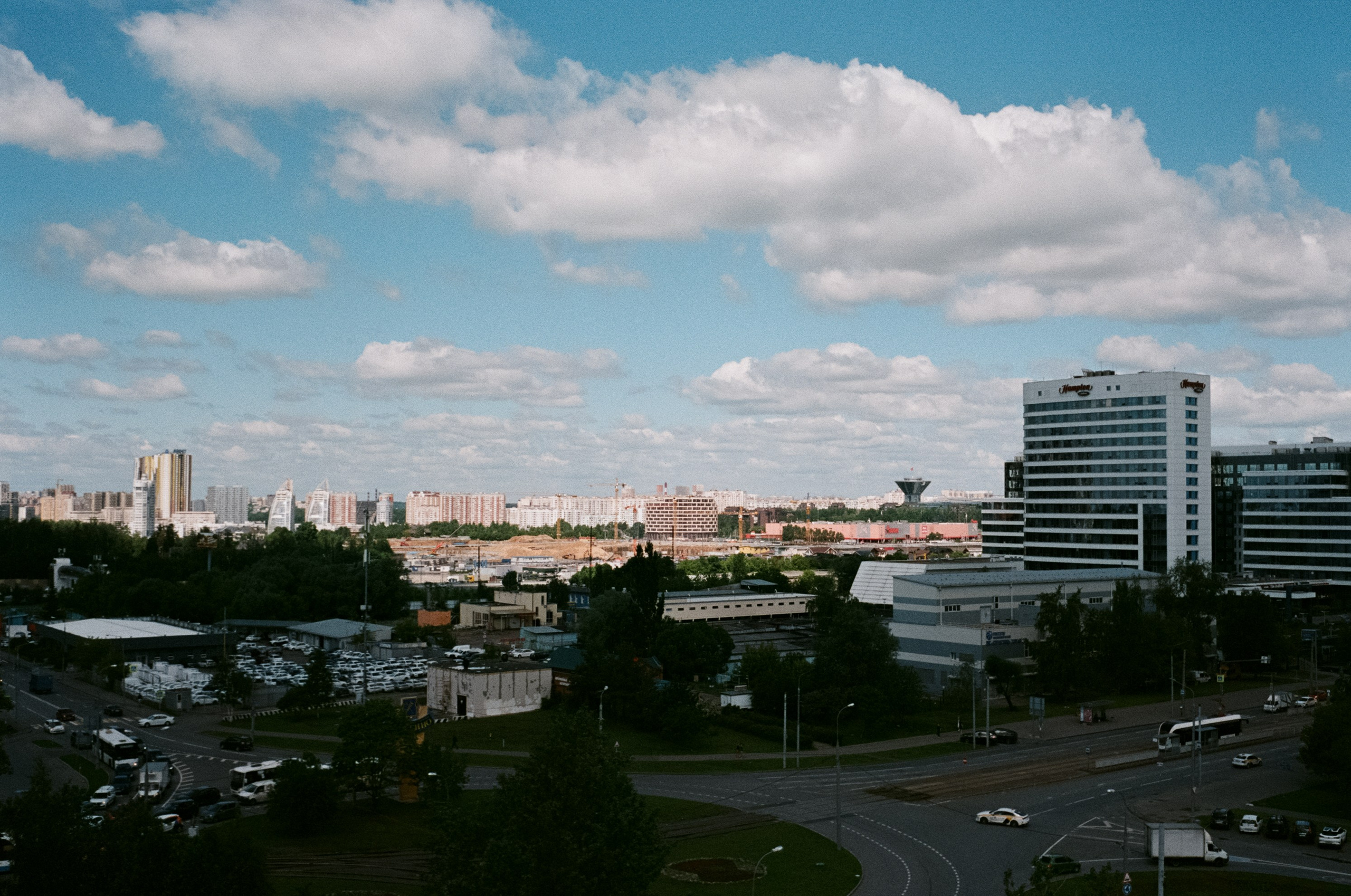 Minox 35 GT (2) / Fujicolor Superia X-tra 400 (просрочка) / июнь 2024