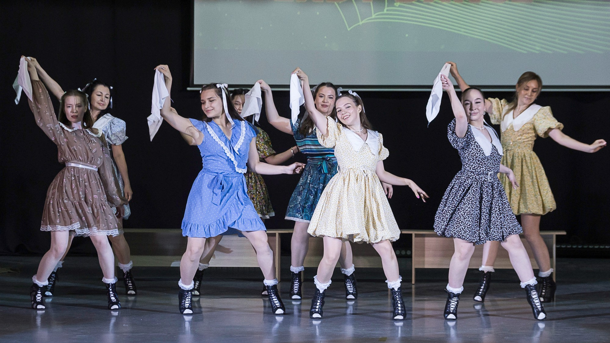 Отчетный концерт школы танцев UPGRADE. Репортажный фотограф в Казани Павел Серпокрылов