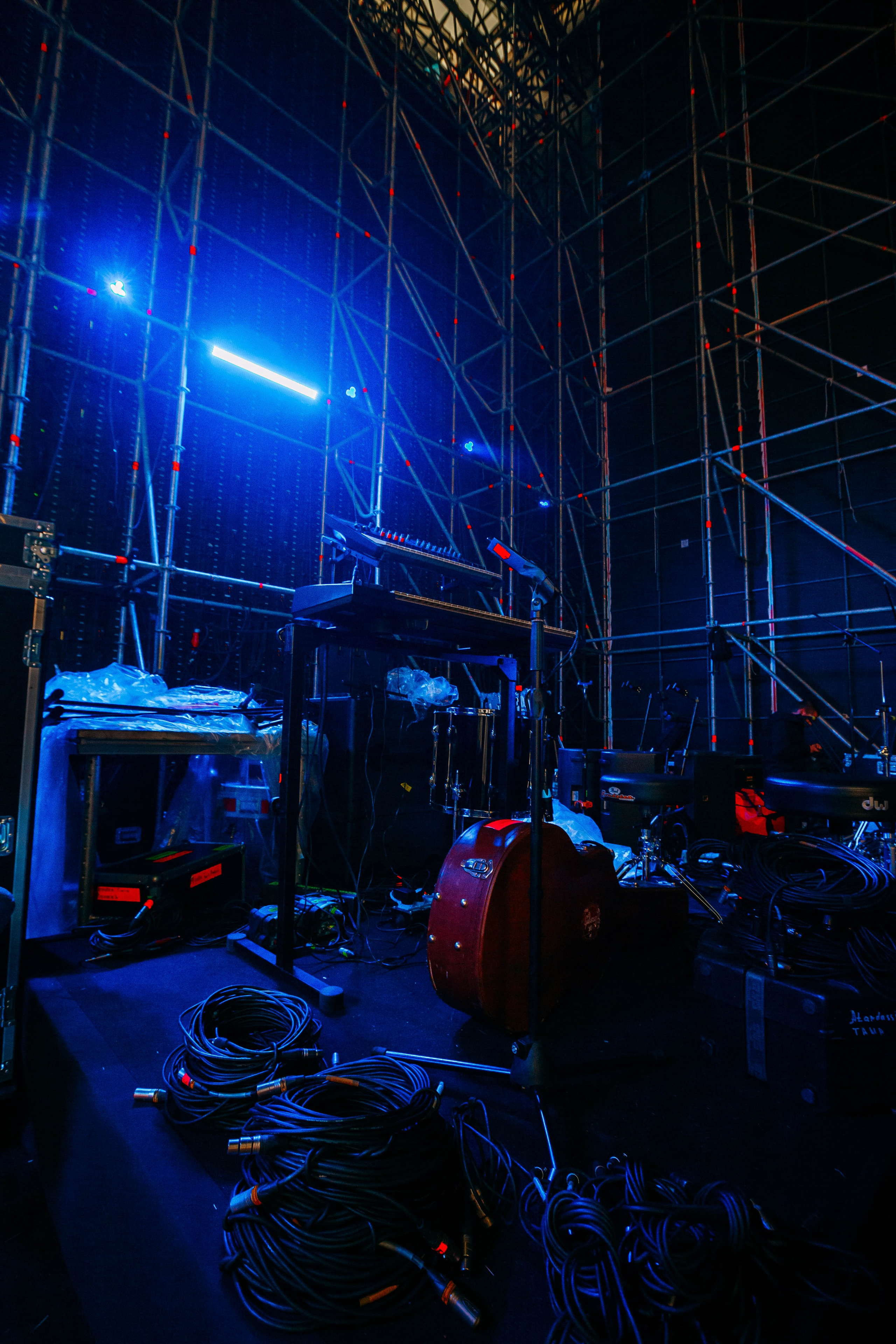 ОНИ БЫЛИ ЗА КУЛИСАМИ…