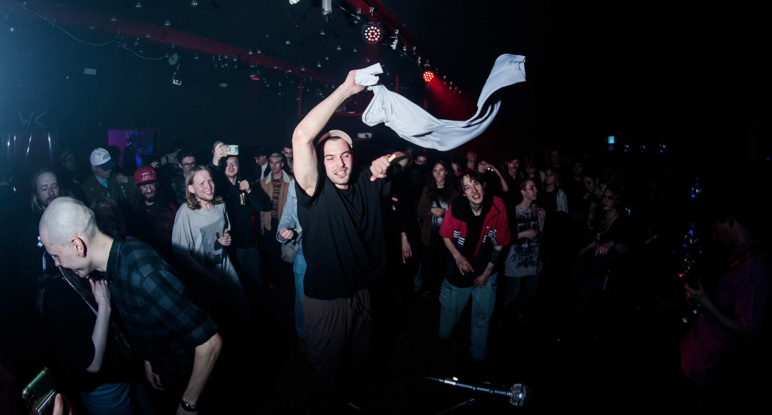 Весенний шум припоя. Портретный и концертный фотограф в Санкт-Петербурге Егор Телятников