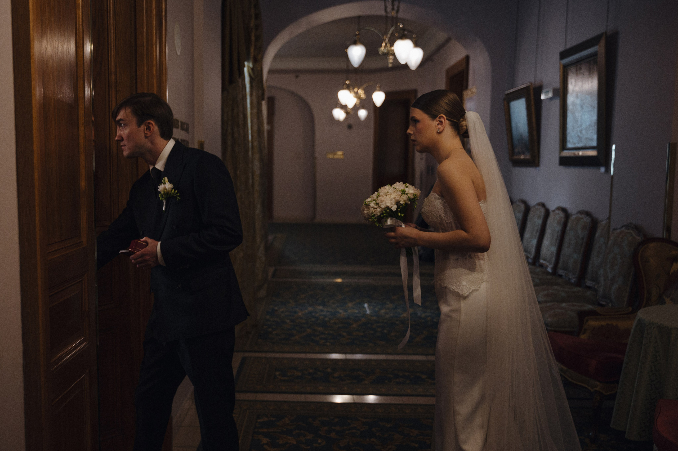 Дмитрий и Луиза. Гостиница Националь и ресторан Белуга. Свадебный фотограф Москва и Санкт-Петербург. Анастасия Чудина