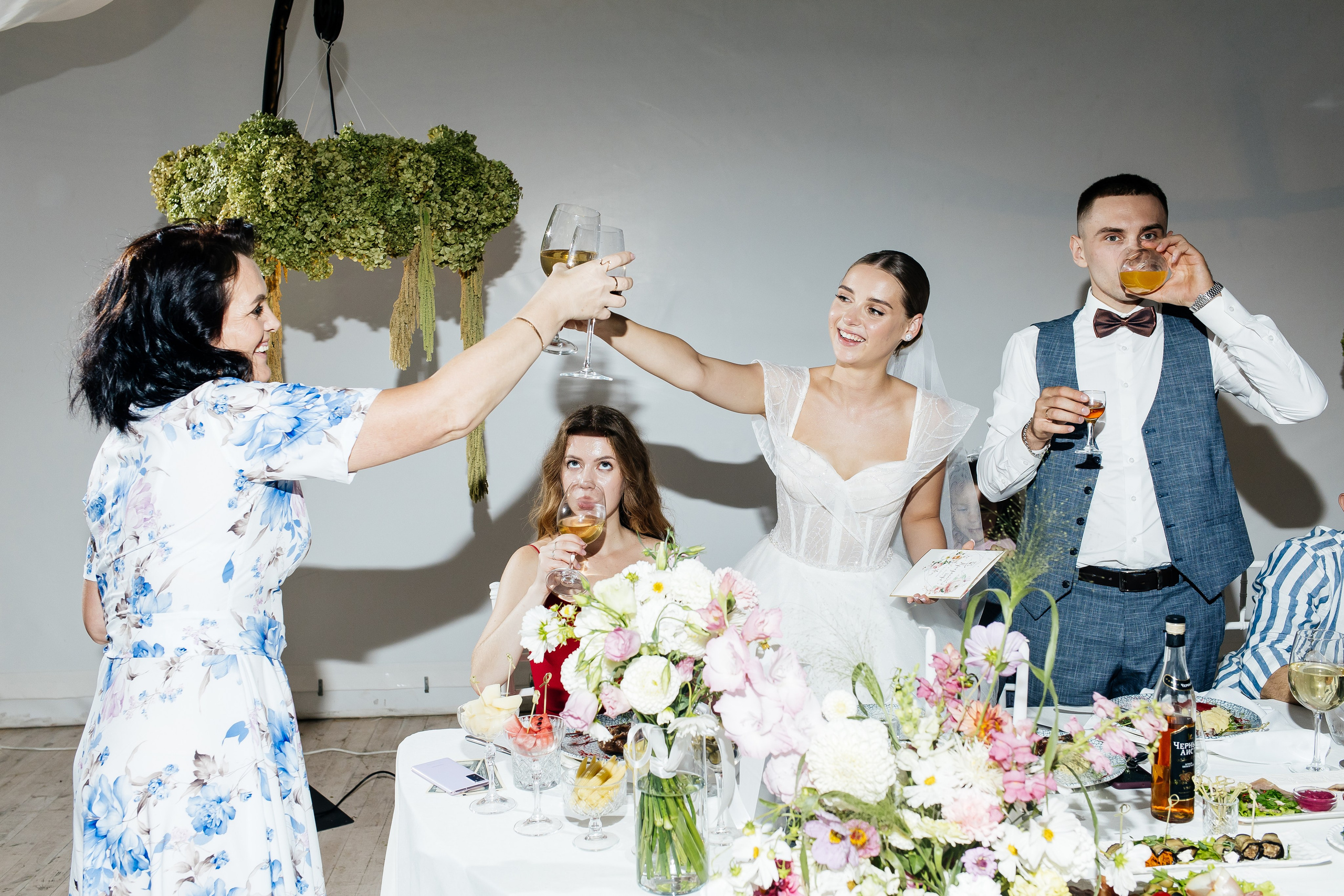 Летняя свадебная фотосессия