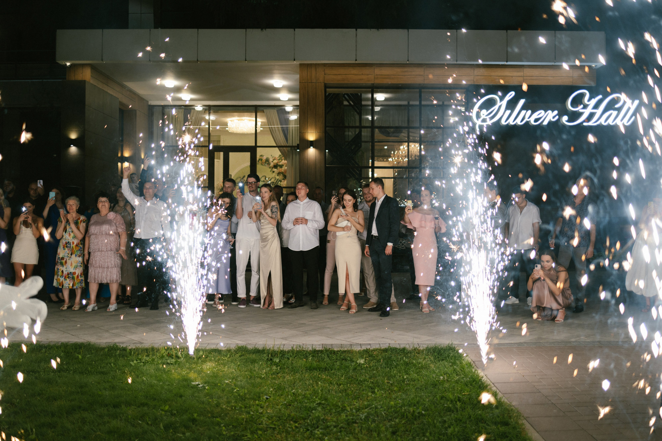 Вика и Ваня. Эстетичный свадебный репортаж в любом городе страны