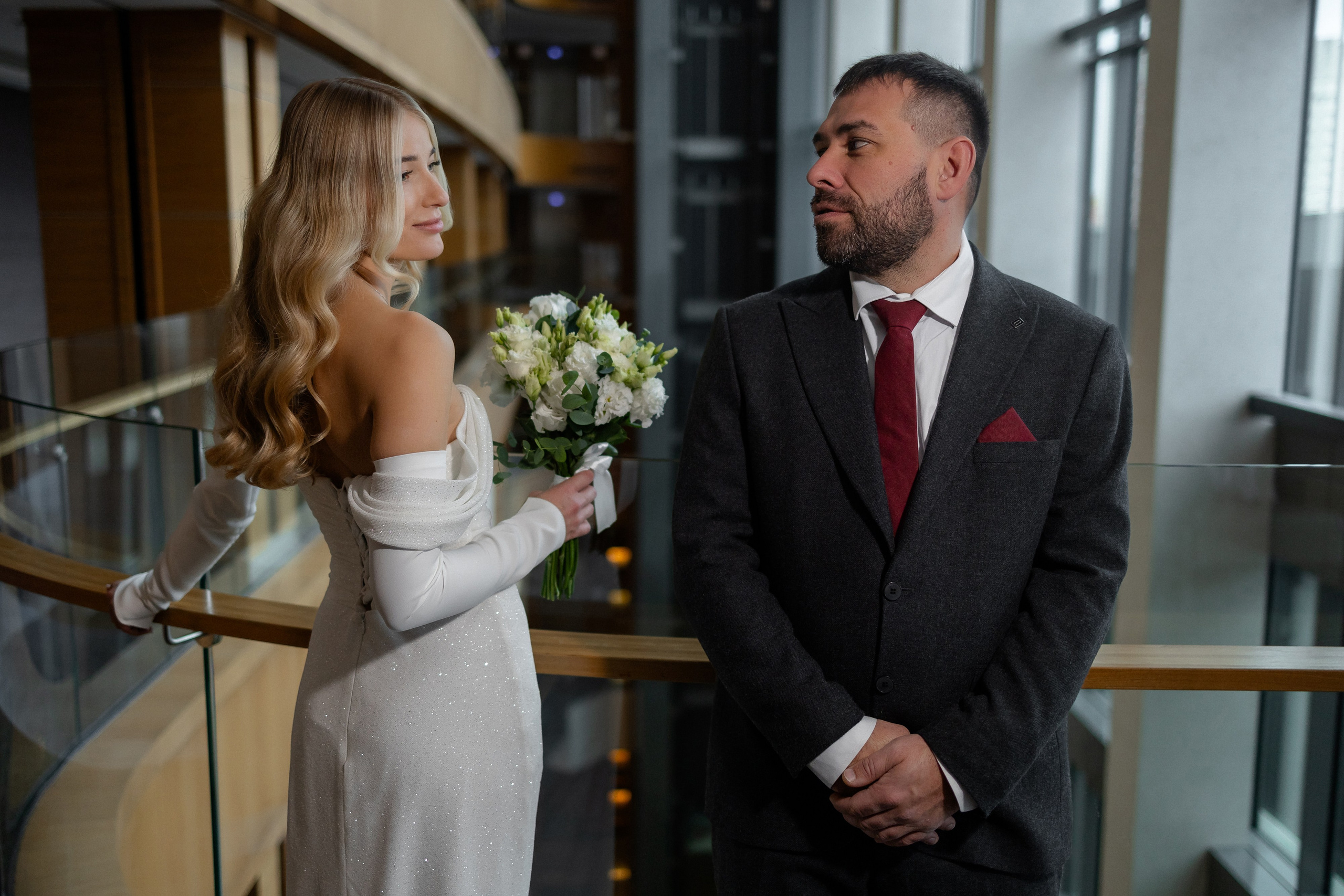 Свадебная фотосессия в отеле Марриот в Минске (Minsk Marriott Hotel). Свадебный фотограф в Минске/Беларуси Сергей Спиридонов