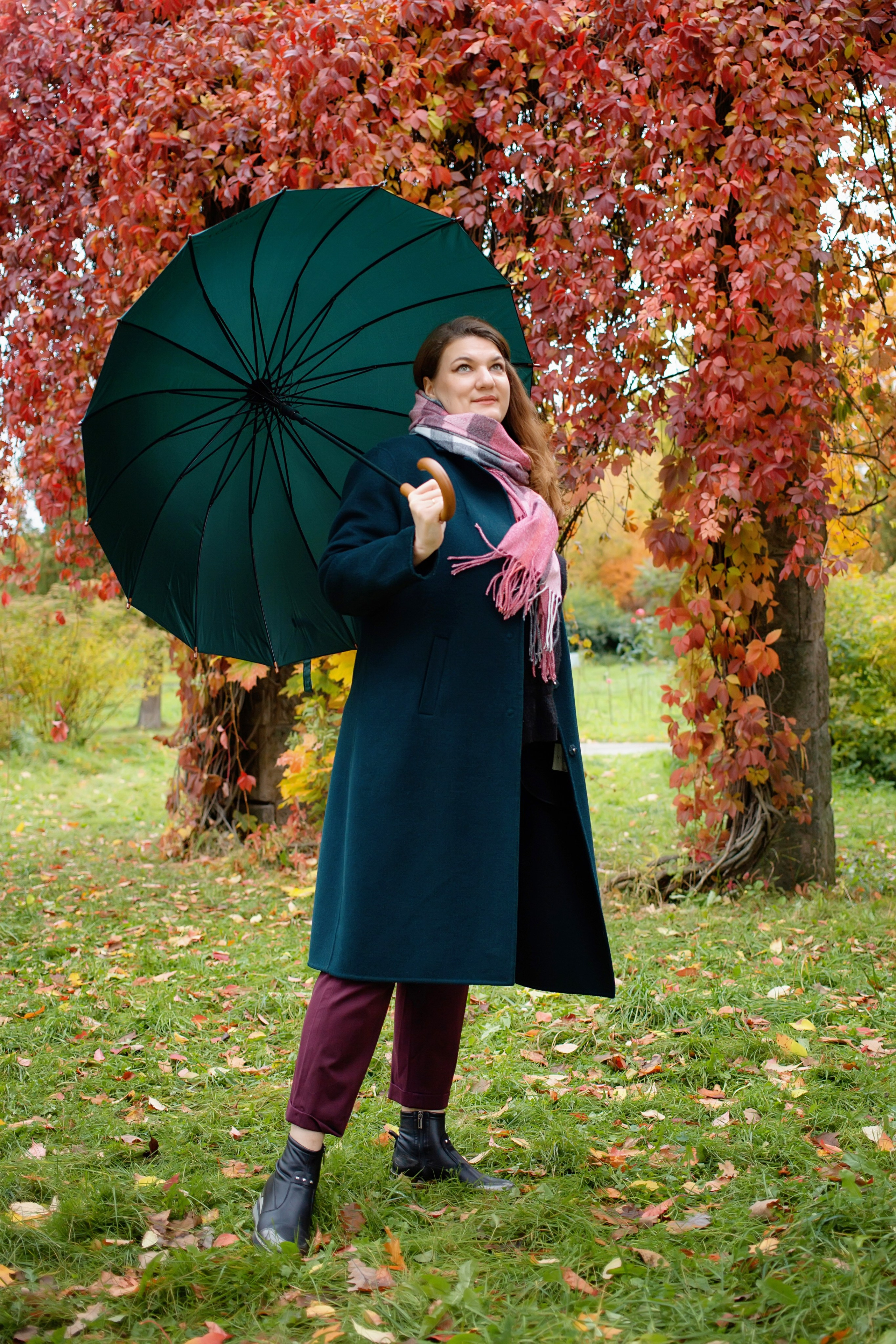 Фотосессия в уютном кафе и парке СПб, осенняя фотопрогулка. Портретные фотосессии, контент-съемки, репортаж