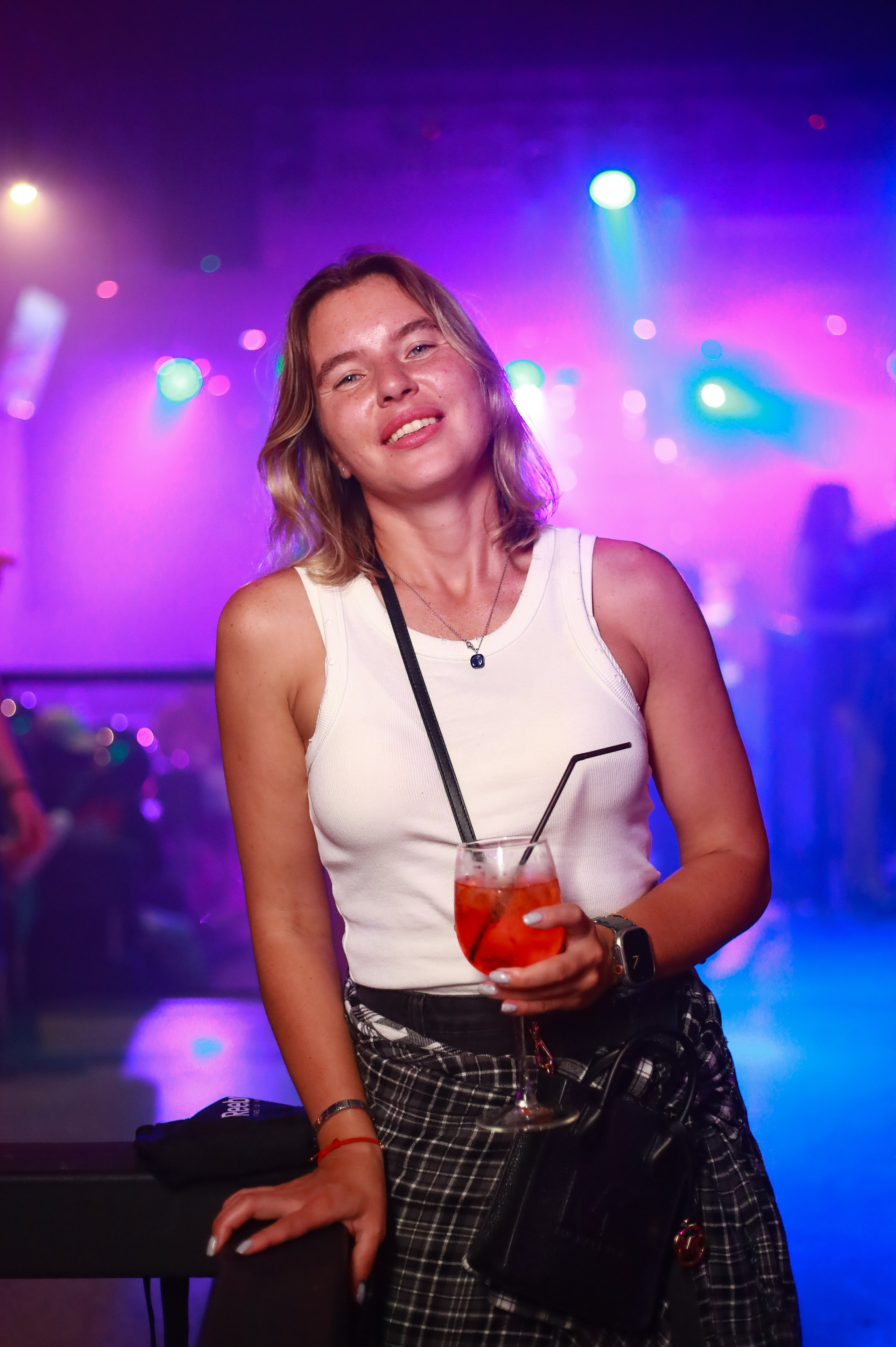 Клуб Резиденция лучшее. Контакты