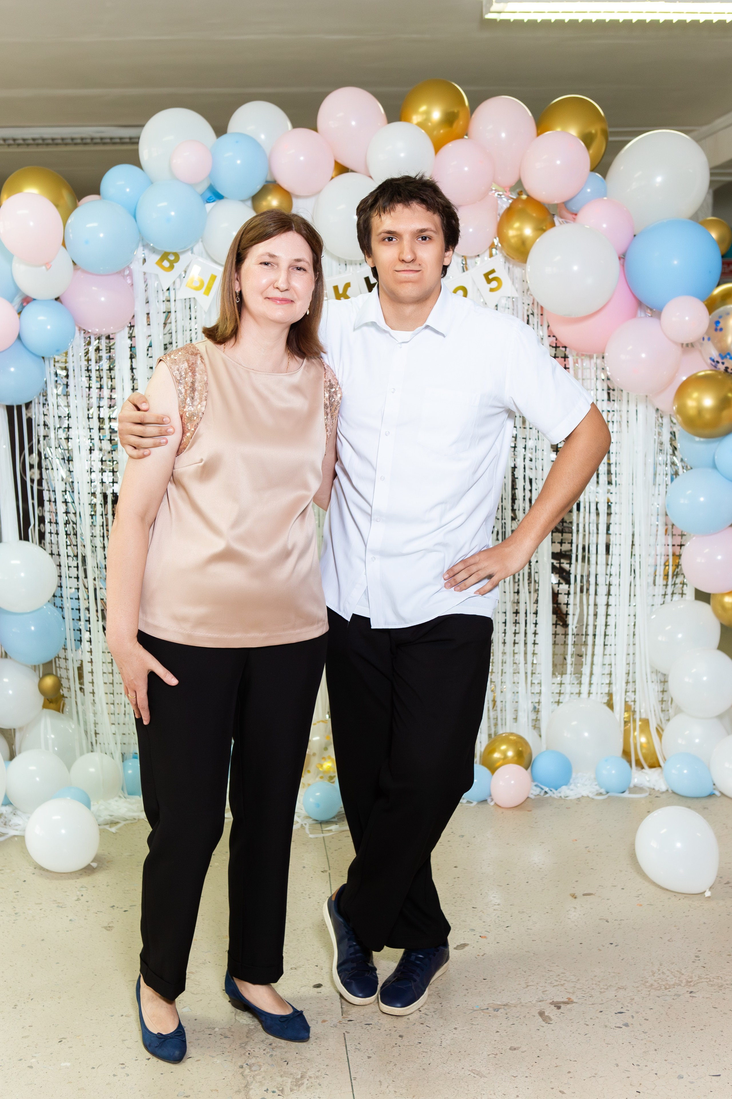 ФОТОСЕССИЯ С РОДИТЕЛЯМИ ВЫПУСКНОЙ 2025 9 ШКОЛА Г.МЦЕНСК. Профессиональный фотограф в Мценске и Орловской области