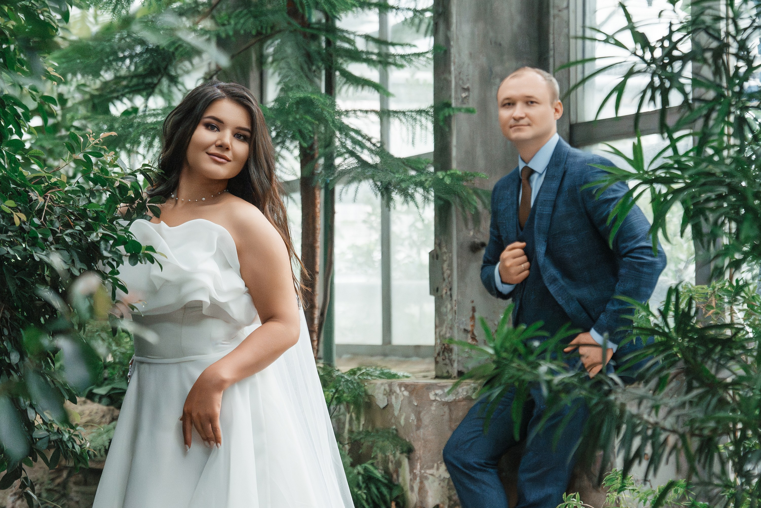 Свадебная фотосессия в оранжерее Ботанического сада им. Цицина. Свадебный и репортажный фотограф-видеограф Москва и Московская область