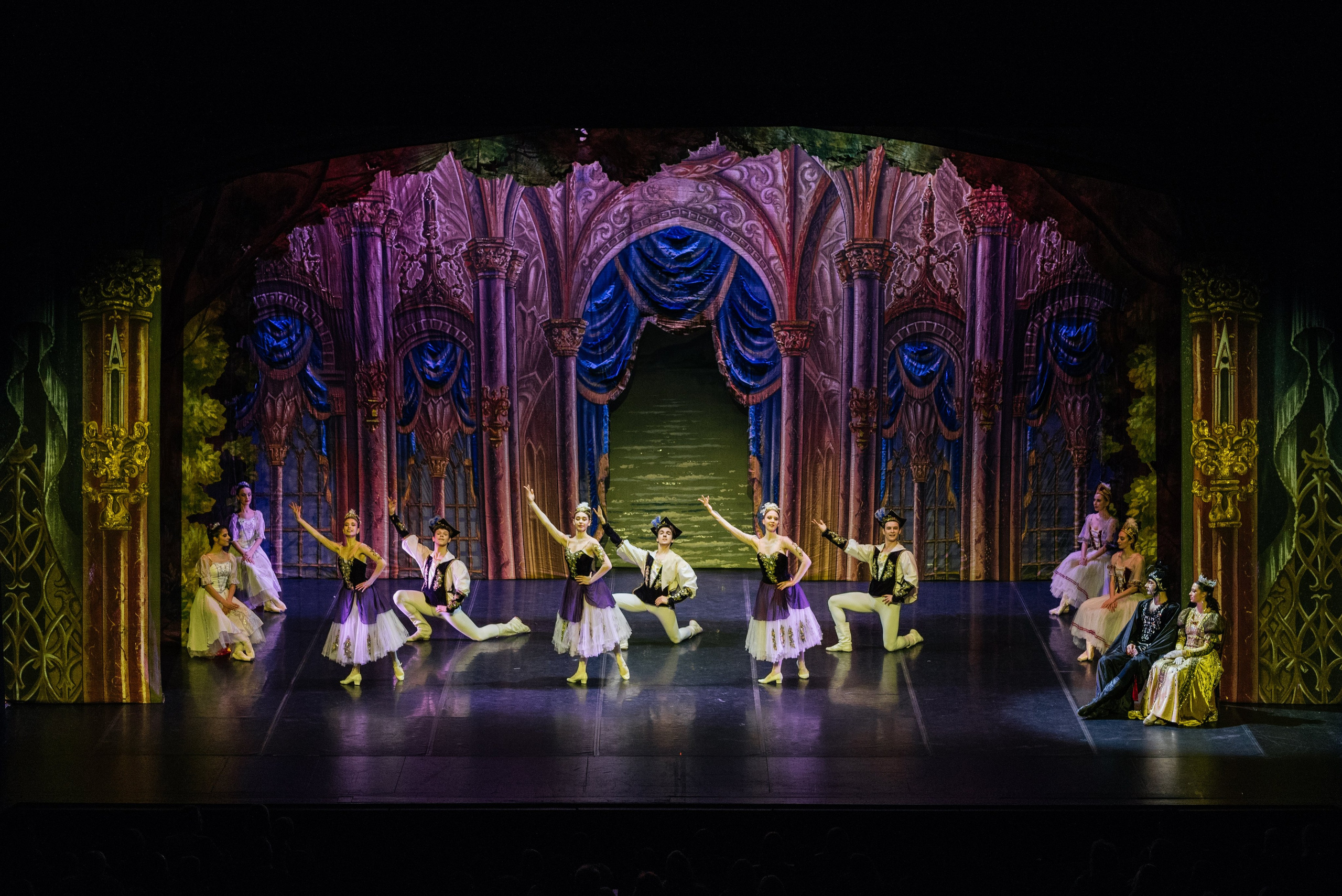 Ballet « Lac des Cygnes » à Genève. Photographe en Suisse et en Europe Anna Alekseenko