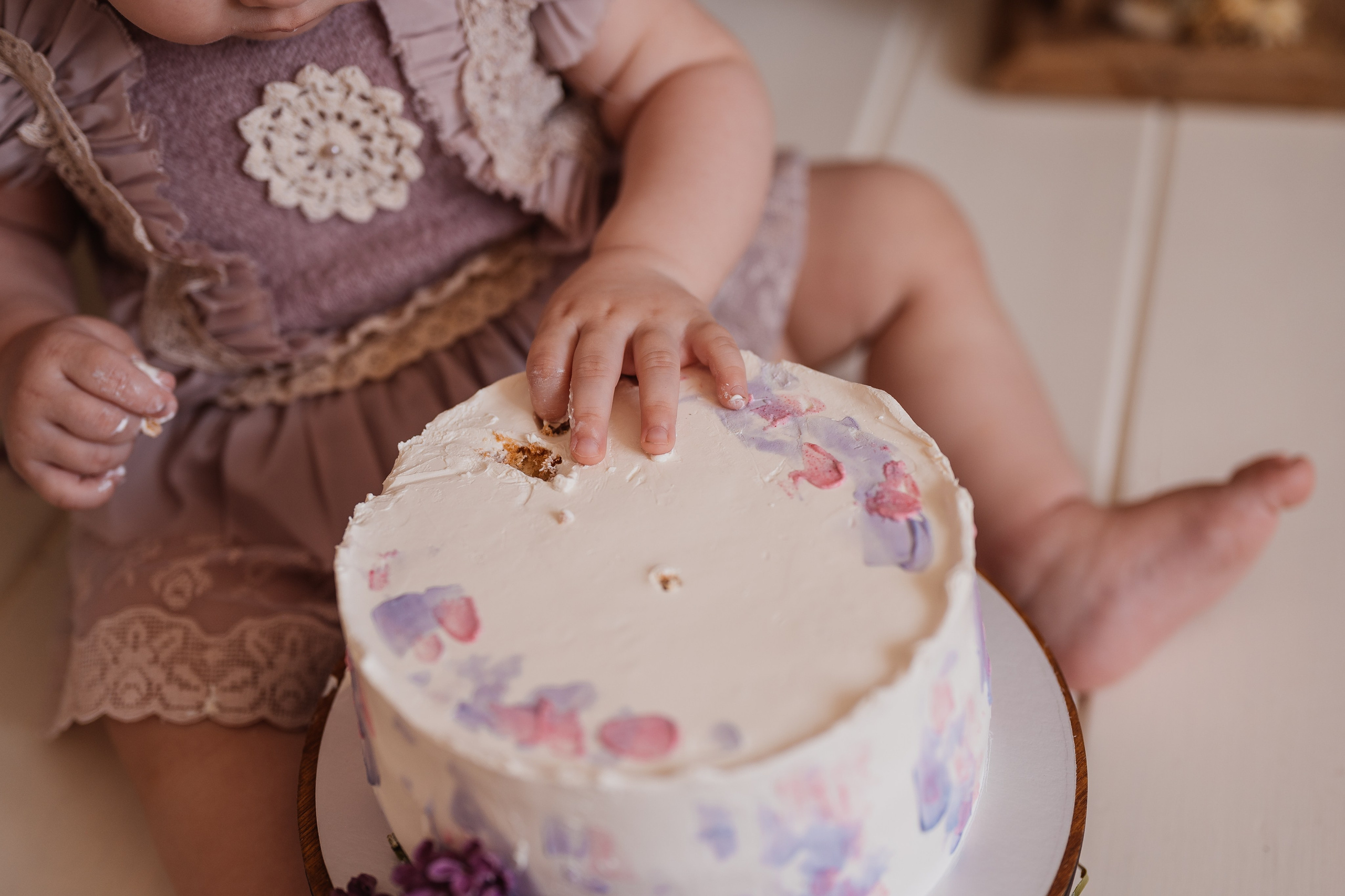 Катюшке годик. Детский и семейный фотограф в Красноярске. Фотосессии новорожденных малышей до 1 месяца